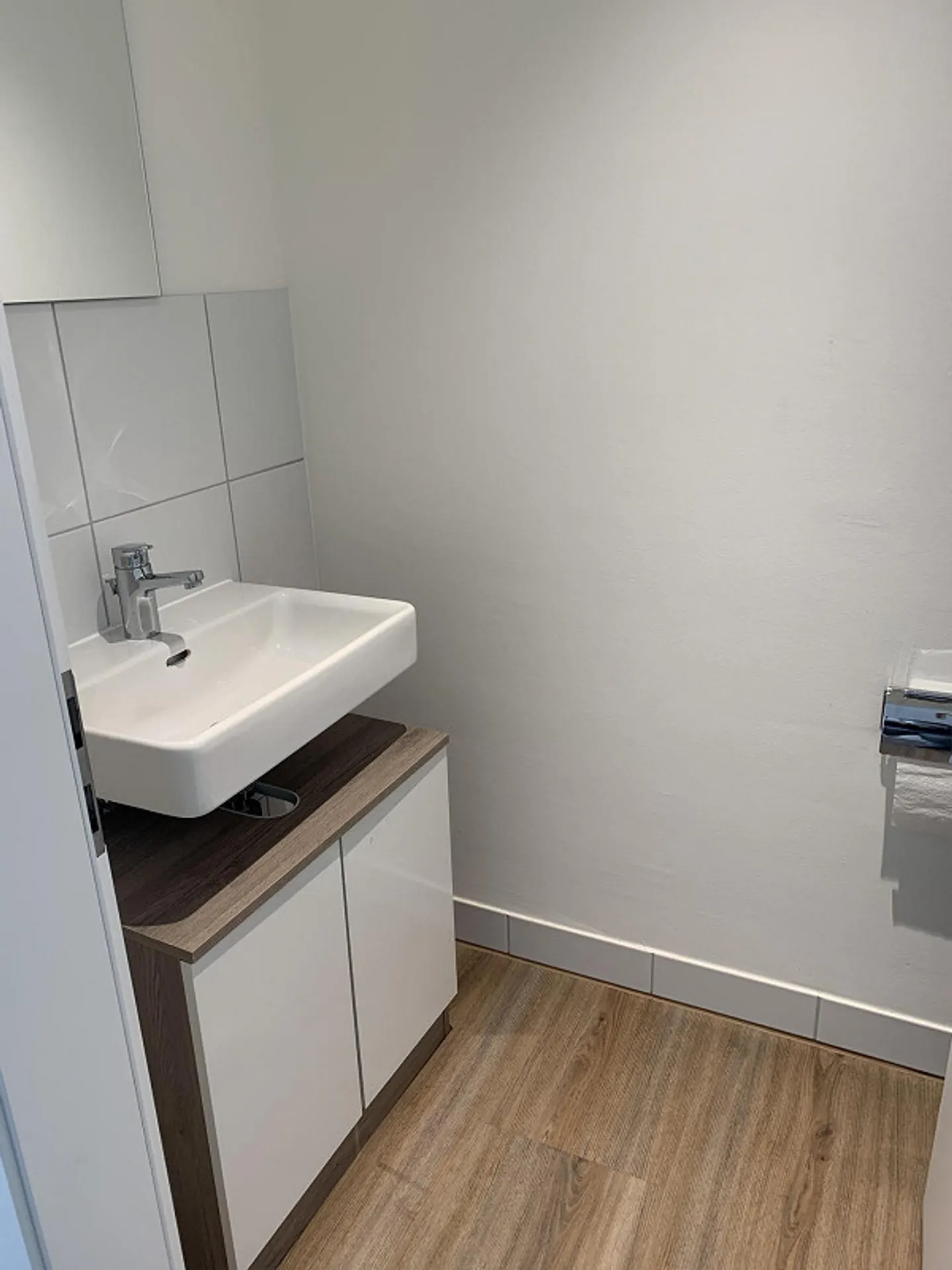 Sonnige 3.5-Zimmerwohnung mit Bergsicht - Foto 7 von 7