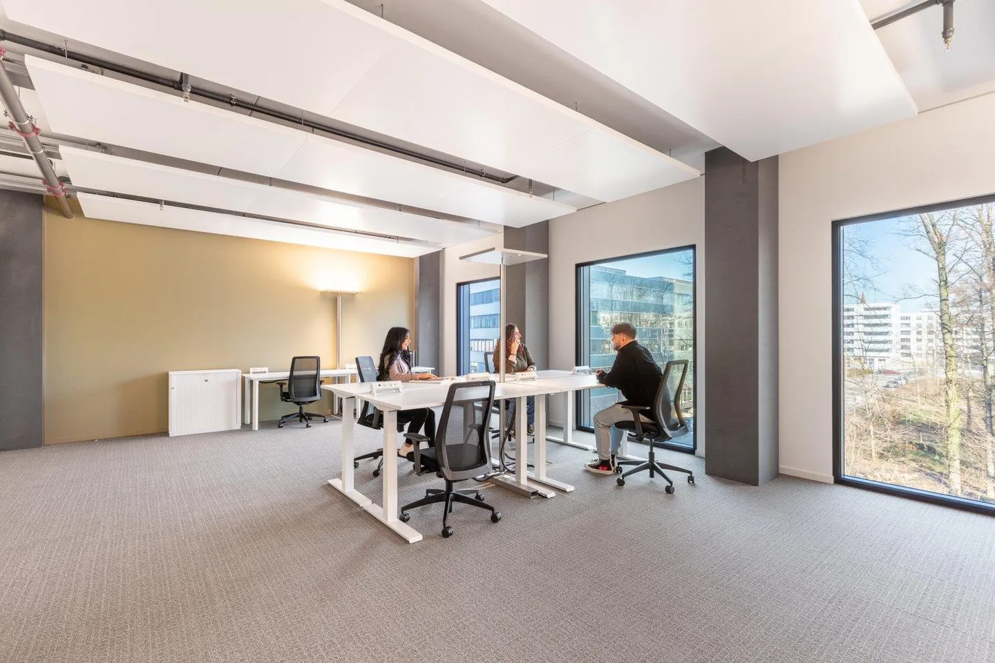 Professional Office Spaces in Spaces R2 Tower on Completely Flexible Terms - Photo 1 of 7