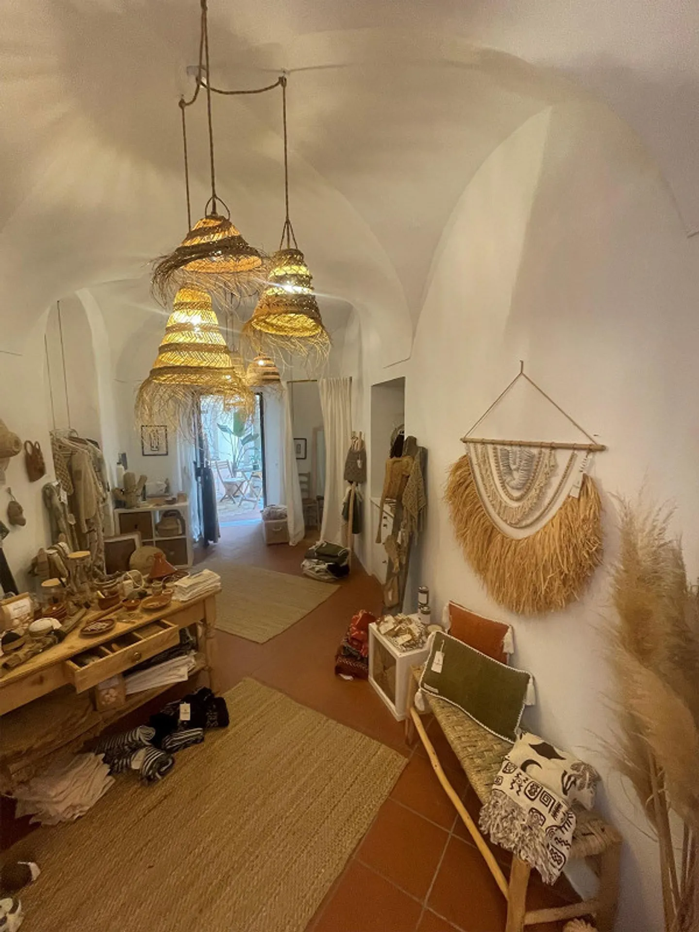 Geschäft im Erdgeschoss im historischen Zentrum von Locarno - Foto 3 von 3