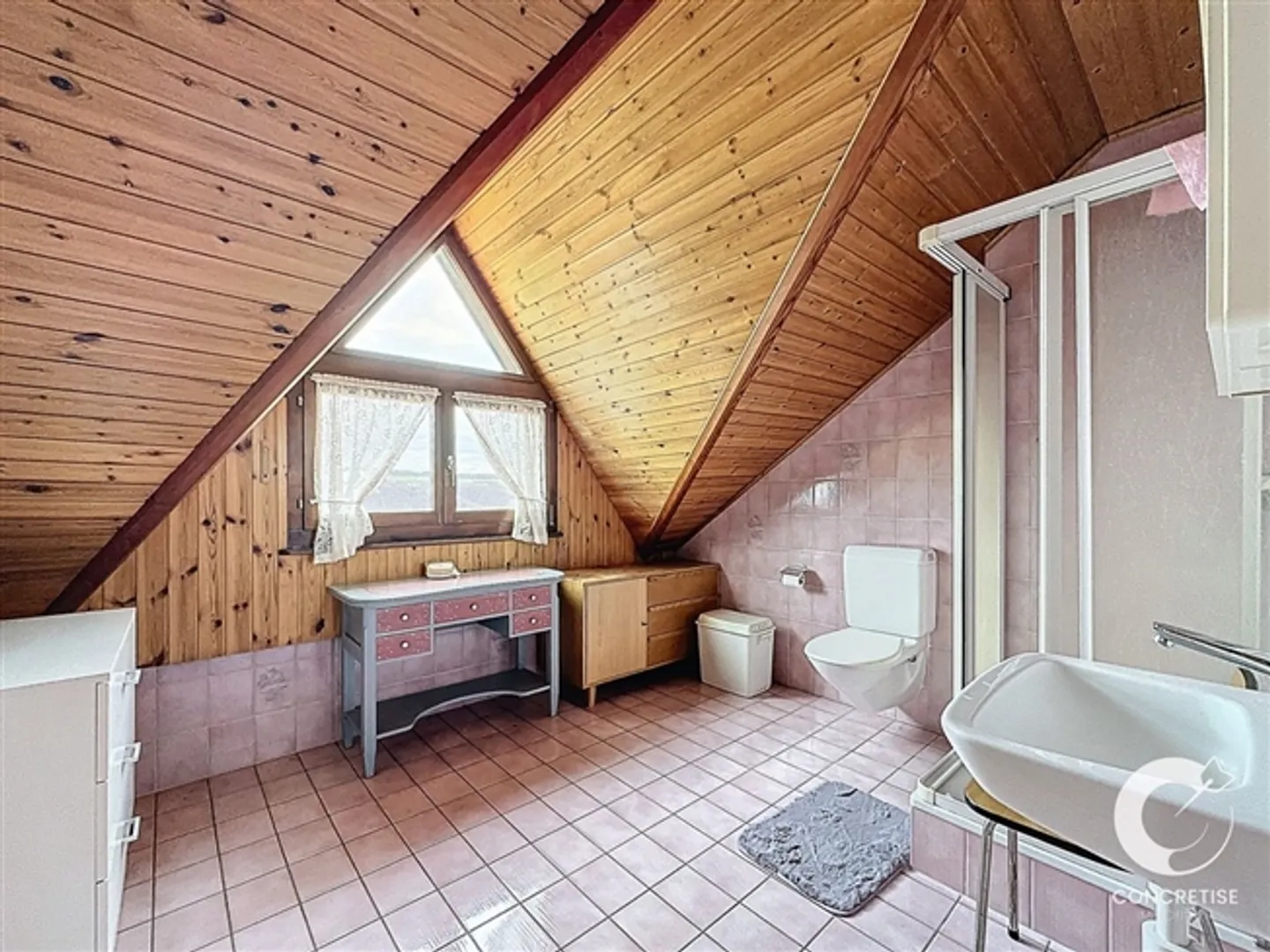 «Sehr praktisches Einfamilienhaus» - Foto 10 von 12