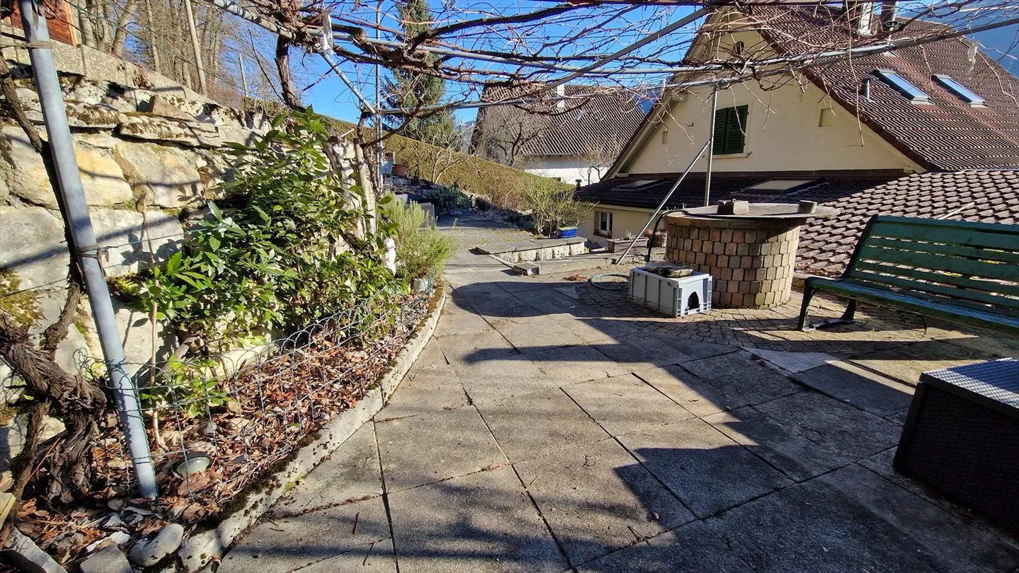 Casa unifamiliare a Moutier con veranda e grande garage - Foto 12 di 13