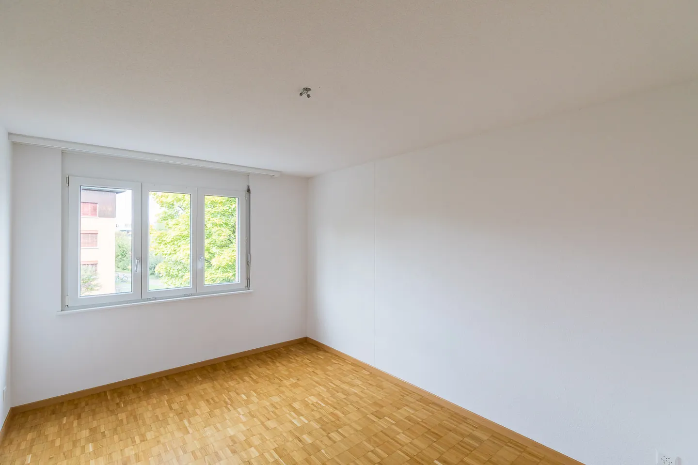 Zona residenziale tranquilla! - Foto 8 di 10