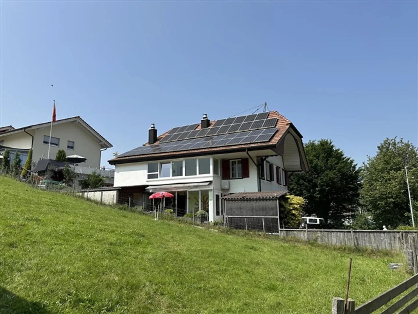 Charmantes 2-Familienhaus in Höfen - Foto 2 von 13