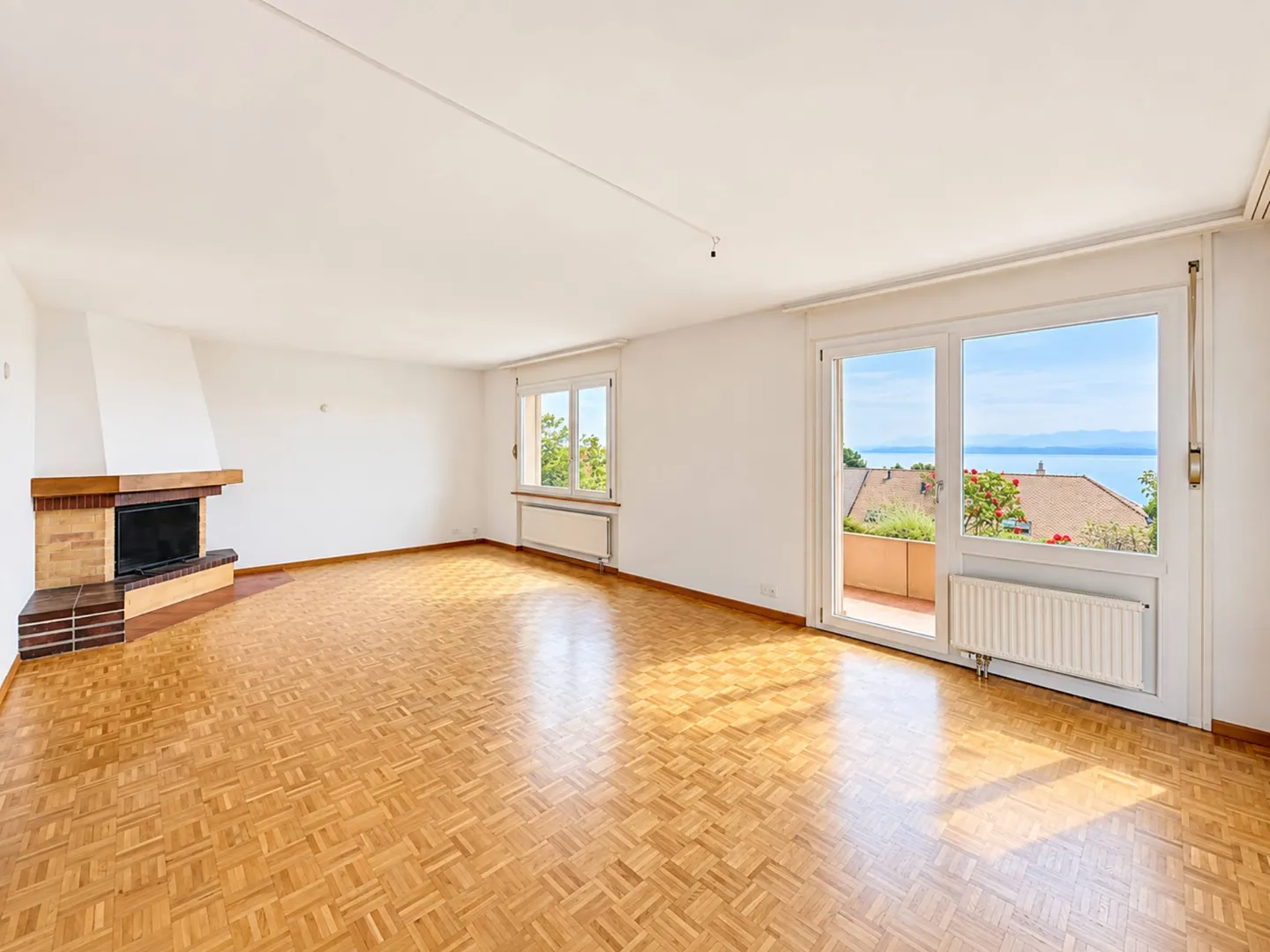 Appartamento Incantevole con Vista Lago - Foto 1 di 11