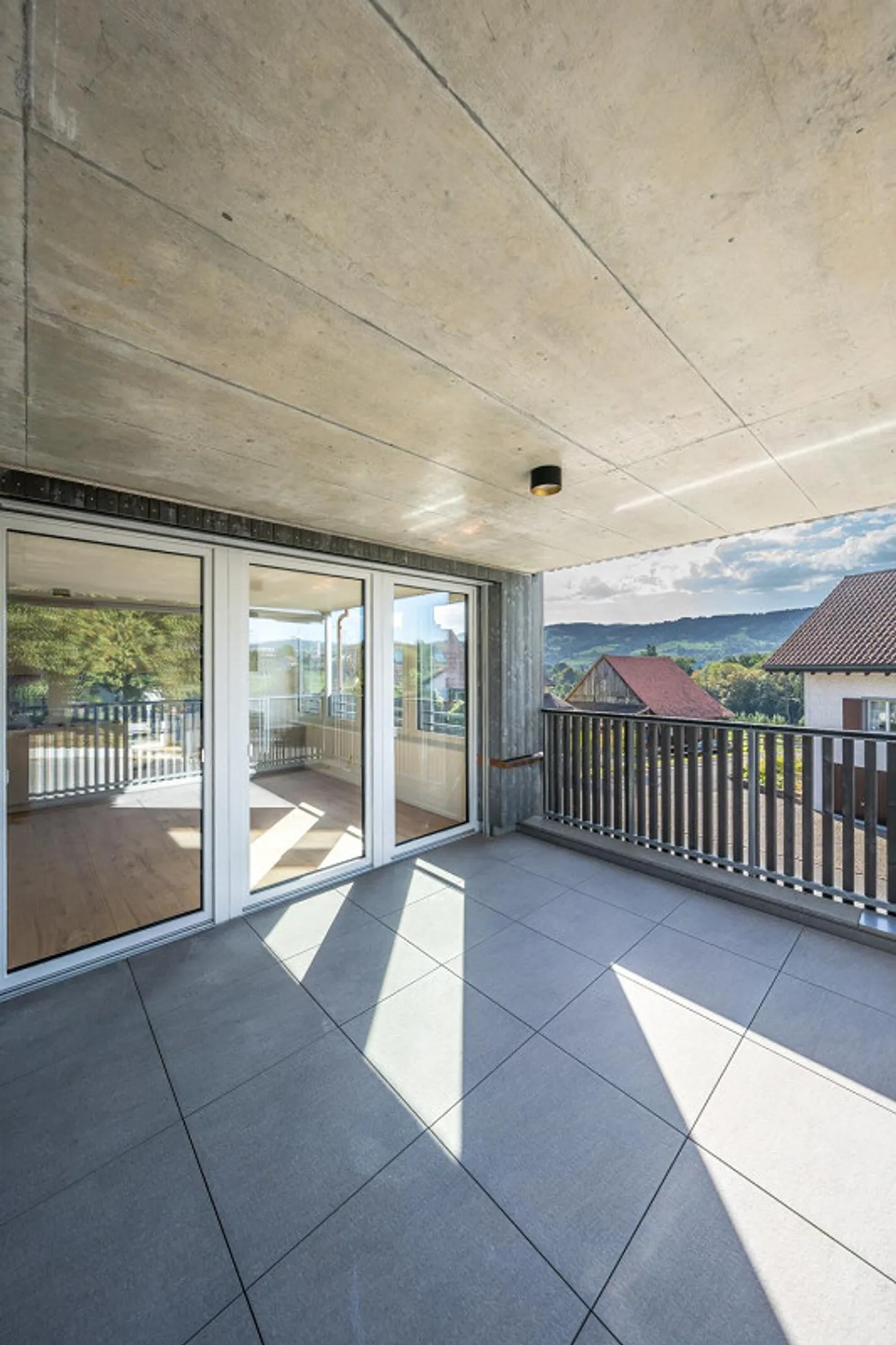 Appartamento 3.5 locali - soleggiato, spazioso e con vista / 1.2 - Foto 11 di 13