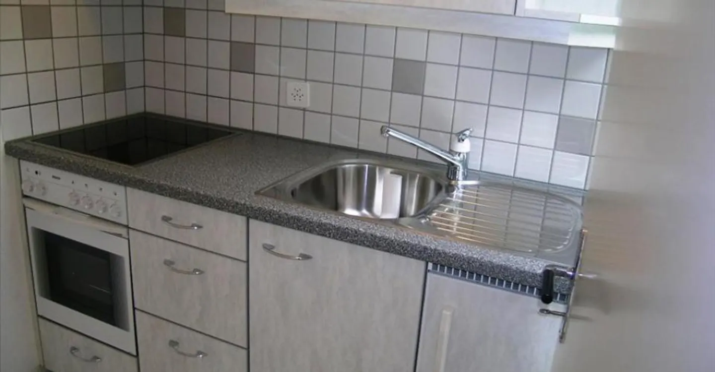 Gemütliche Wohnung Nähe Bushaltestelle - Foto 3 von 4