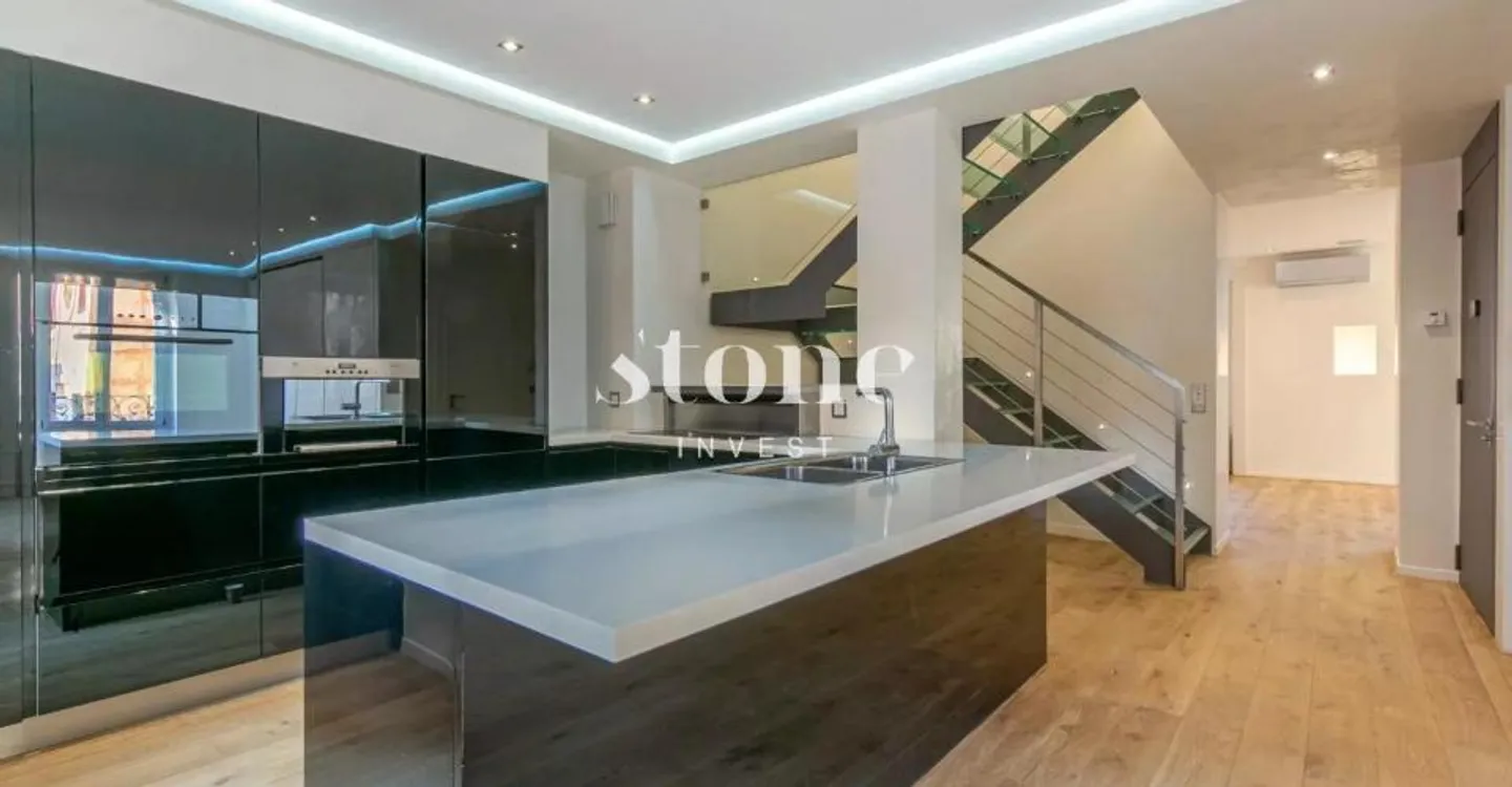 In the heart of Eaux-Vives! Superb duplex with terrace - Photo 3 of 12