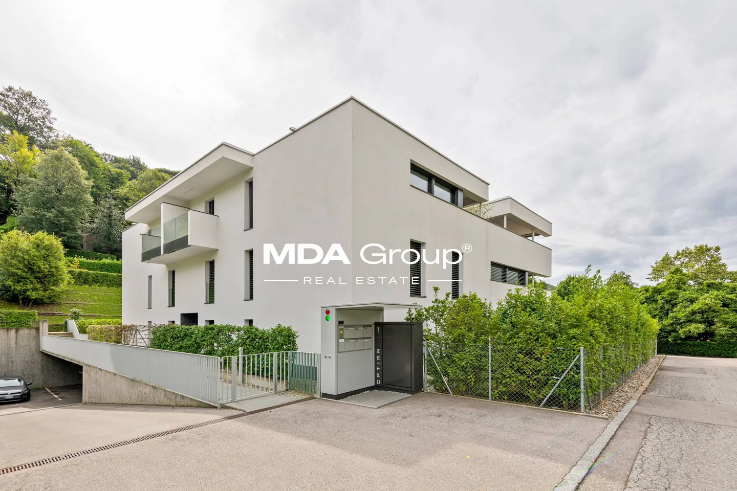 Condo/Appartement à vendre, Via Castel, à Collina d'Oro, Suisse - Photo 1 sur 26