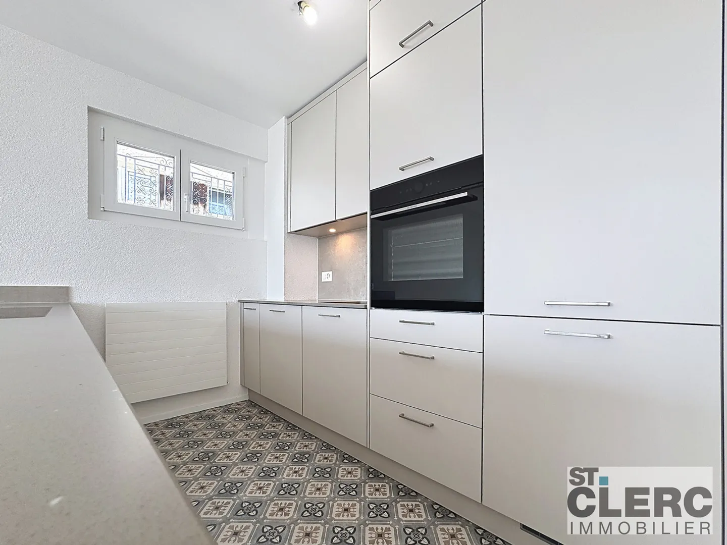 Charming Duplex in Lutry - Photo 2 of 14