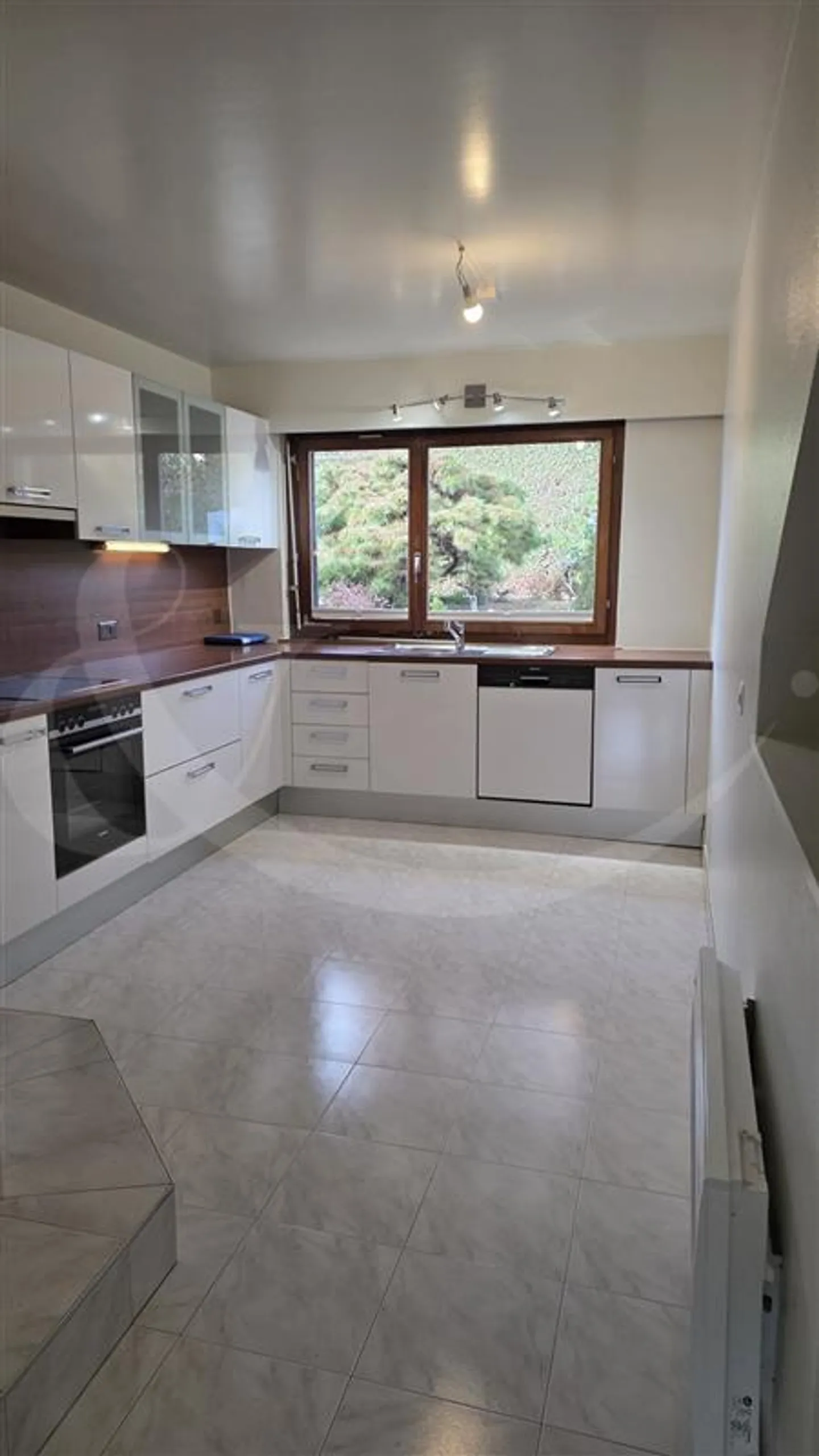 13 Ch. de la Dode, belle villa dans un quartier calme avec 7 chambres - Photo 8 sur 13