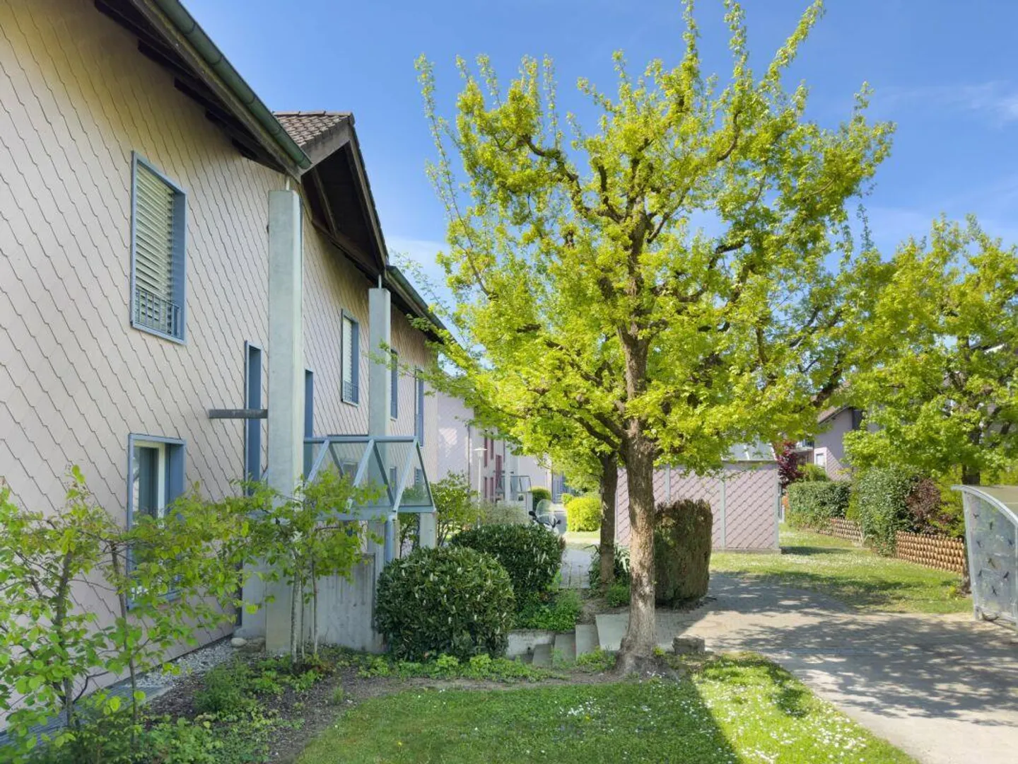Sunny 3.5-room attic apartment with a lot of charm near the town of Aar... - Photo 1 of 15