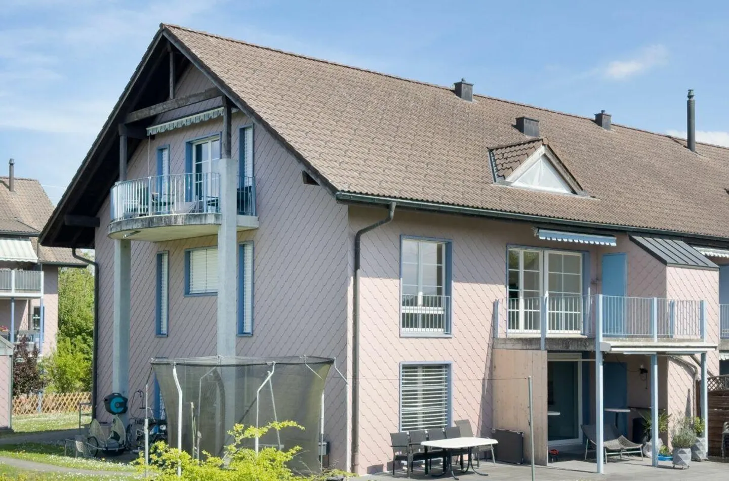 Sunny 3.5-room attic apartment with a lot of charm near the town of Aar... - Photo 3 of 15