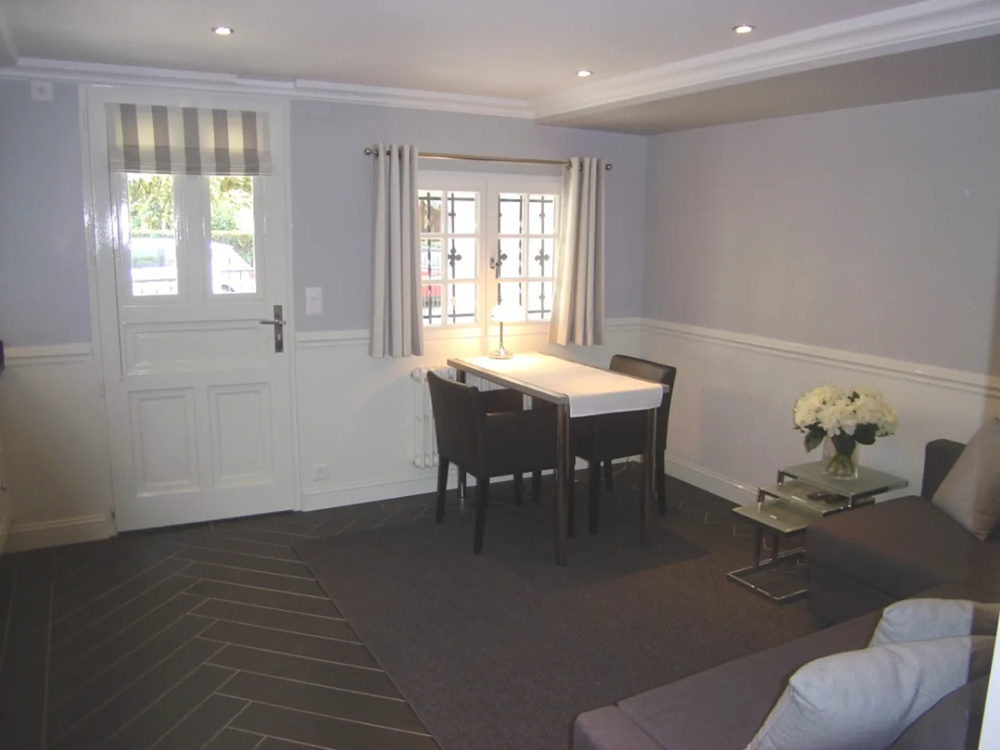Charming 1.5 room furnished apartment in the heart of Collex-Bossy - Photo 3 of 11