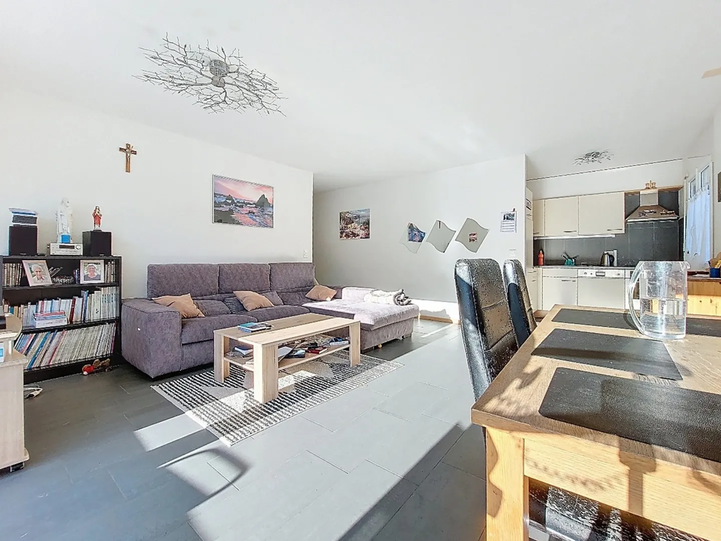 Sion/Pont-de-la-Morge, bellissimo appartamento di 4,5 locali di 104 m2, balcone e 2 posti auto - Foto 4 di 23