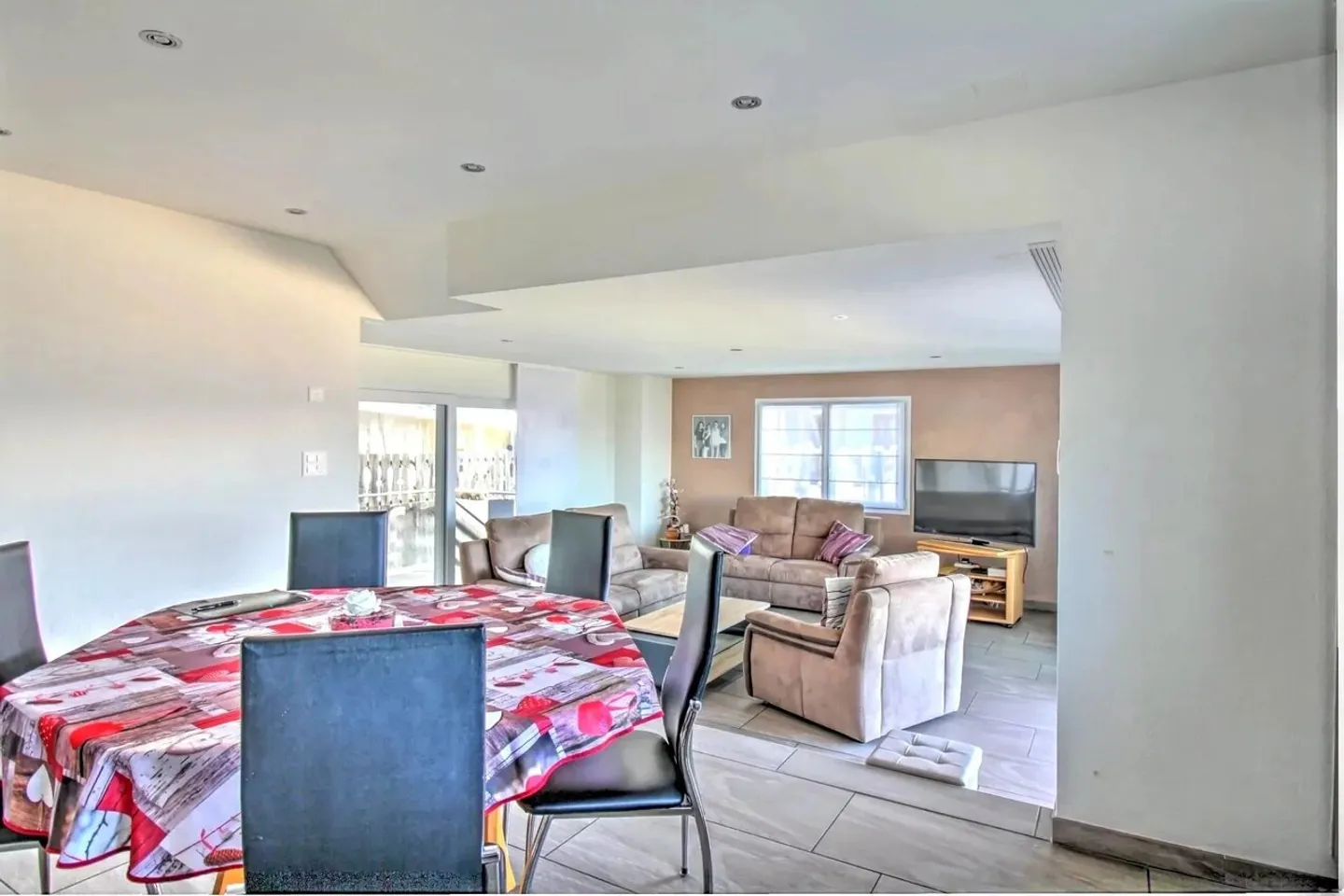 3.5-room luxury apartment in the heart of the resort - Photo 5 of 13