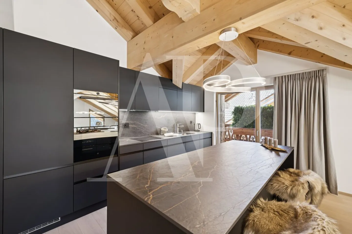 Elegant 4.5-Room Apartment - Photo 7 of 13