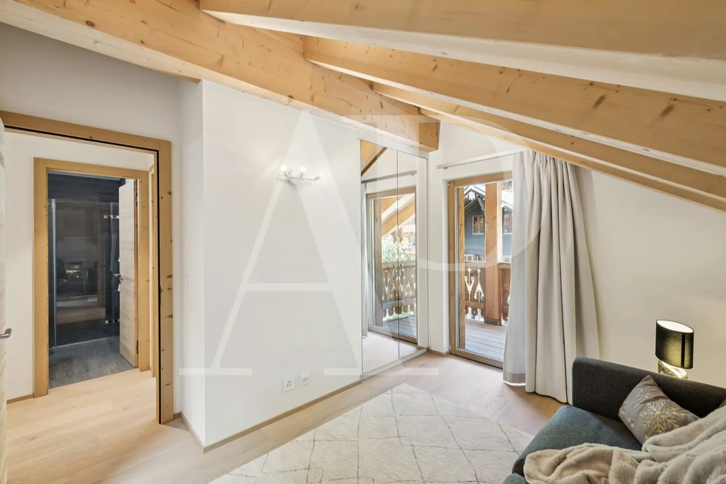 Elegant 4.5-Room Apartment - Photo 13 of 13