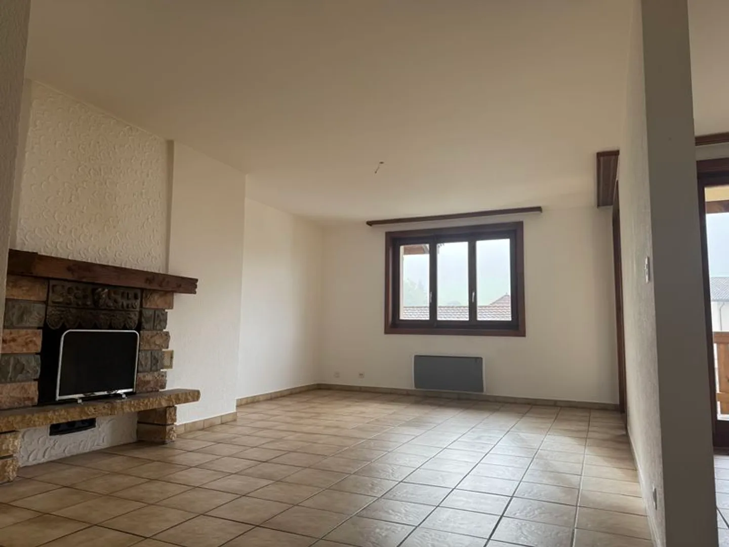 Grand appartement 2,5 pièces de 54 m2 au 2ème étage - Photo 1 sur 5