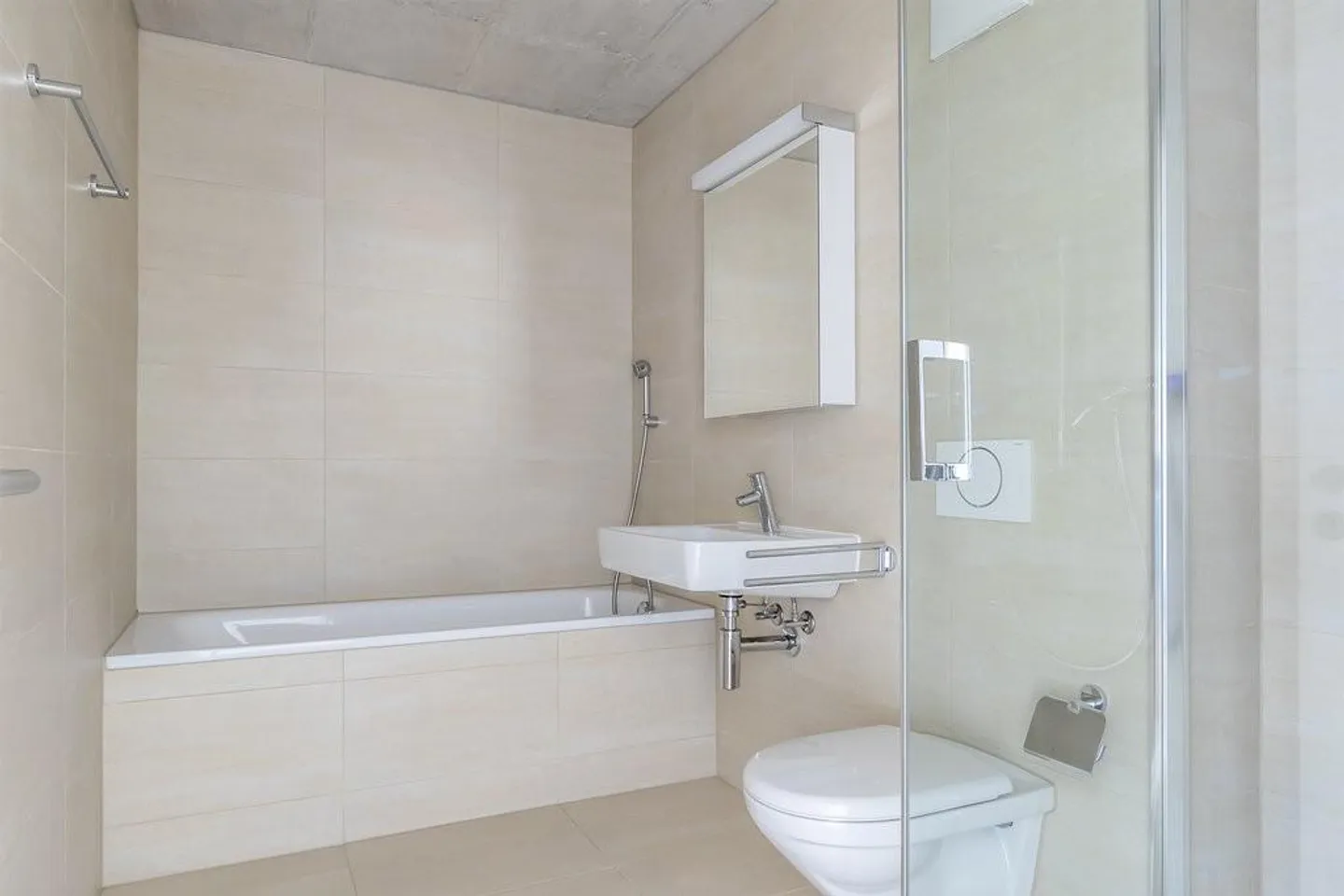 Beautiful 3.5-room apartment on the ground floor - Photo 6 of 9