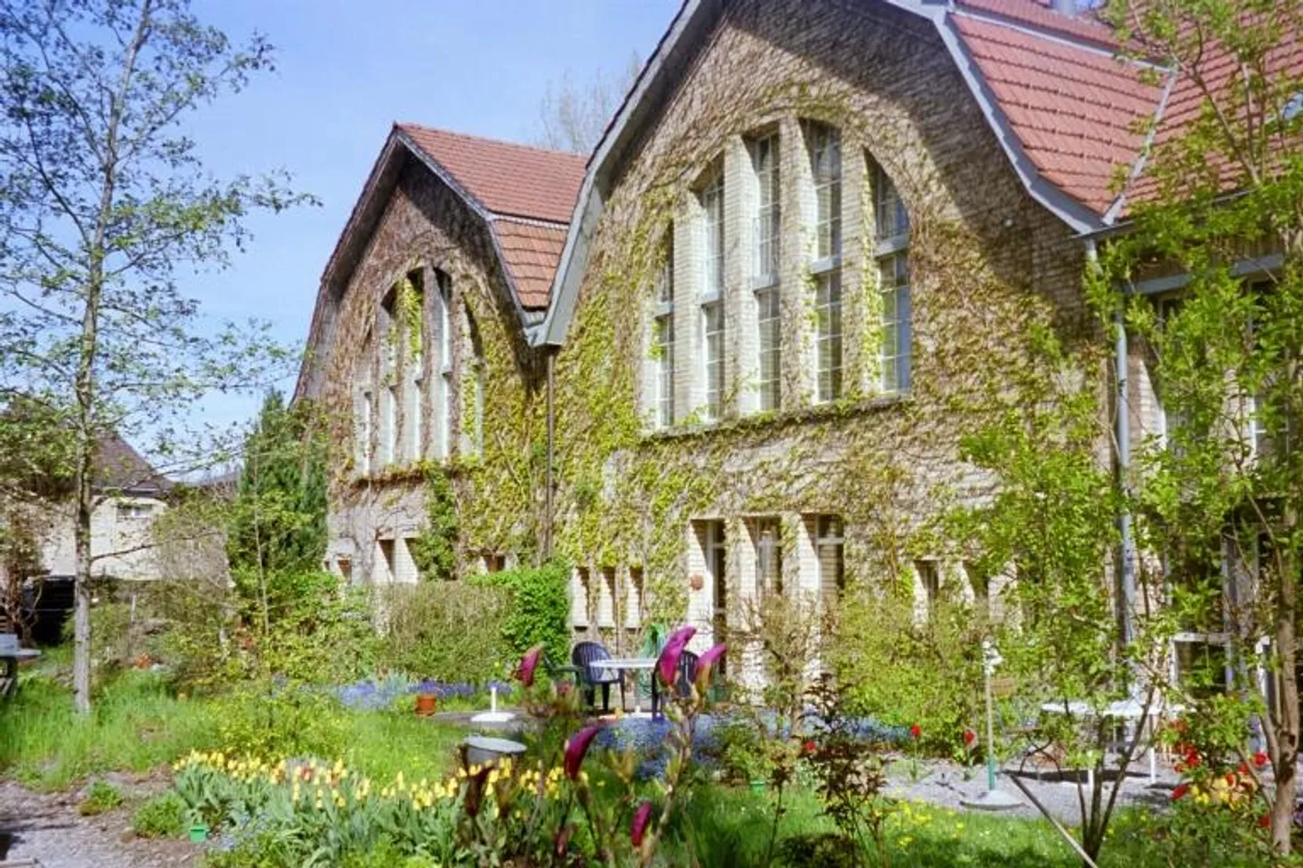 Espace commercial attrayant dans l'atelier de fer - Photo 1 sur 16