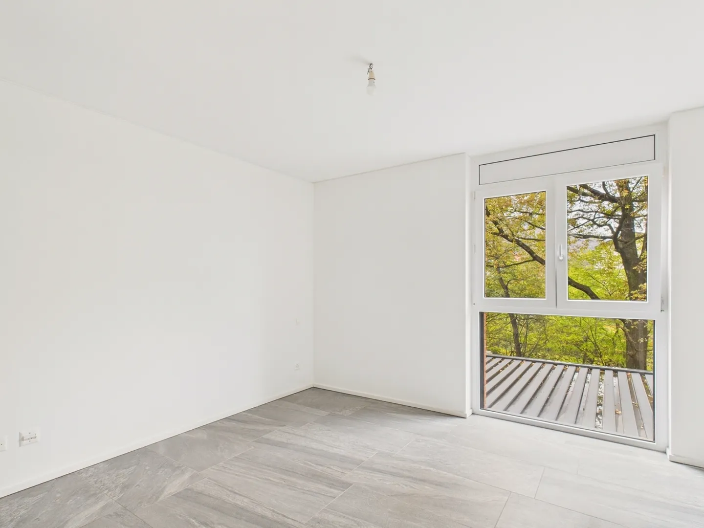Moderno appartamento 3.5 locali con terrazza e locale hobby a Cadro - RESIDENZA PRIMARIA E SECONDARIA - Foto 7 von 13