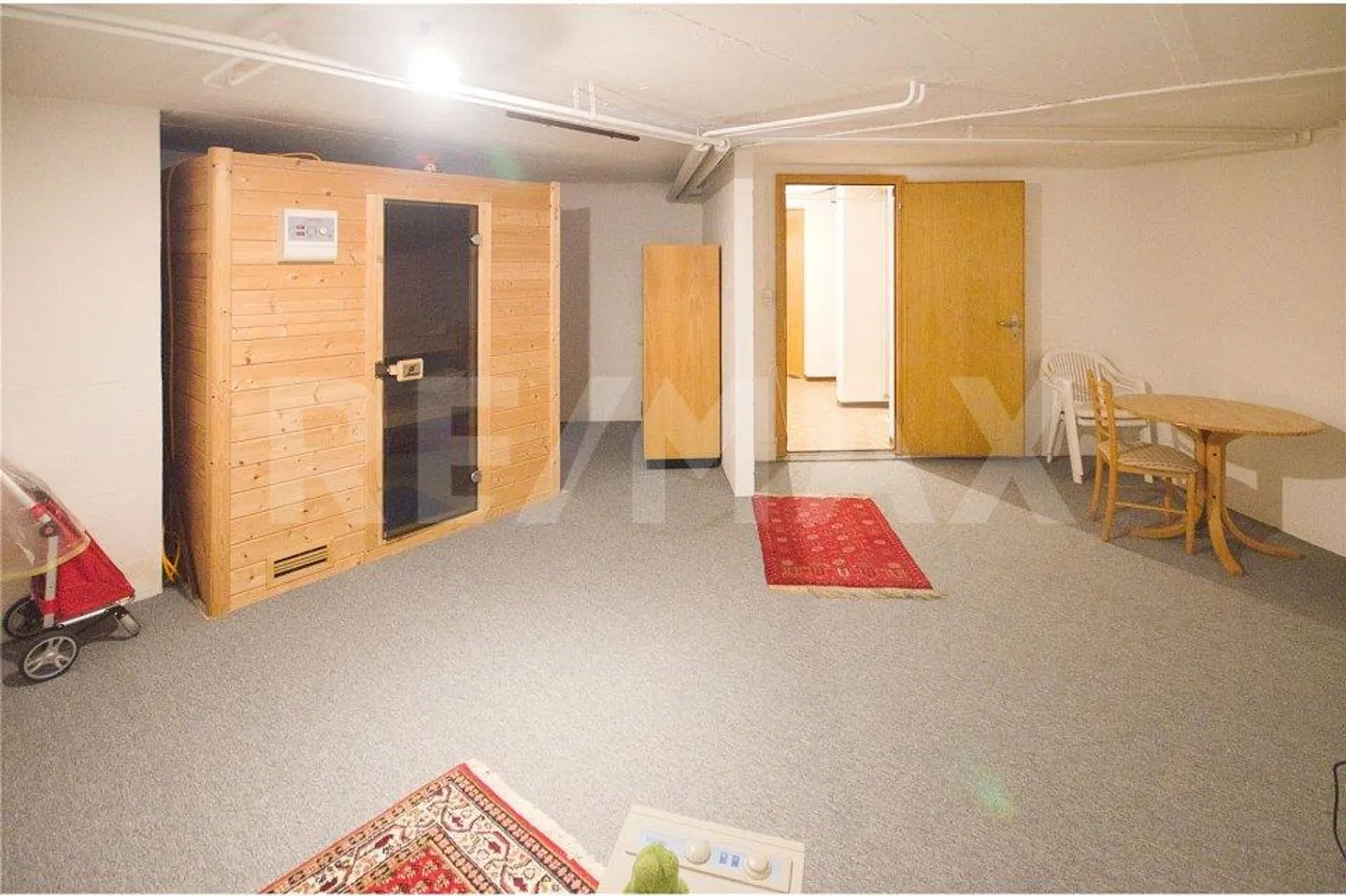 Families pay attention – A family house with heart in Züberwangen - Photo 10 of 13