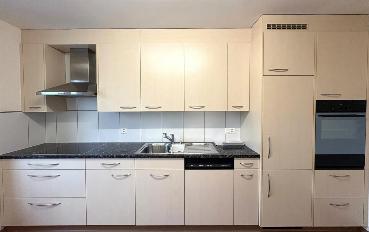 Charmante 3.5-Zimmer-Wohnung in ländlicher Umgebung - Foto 3 von 13