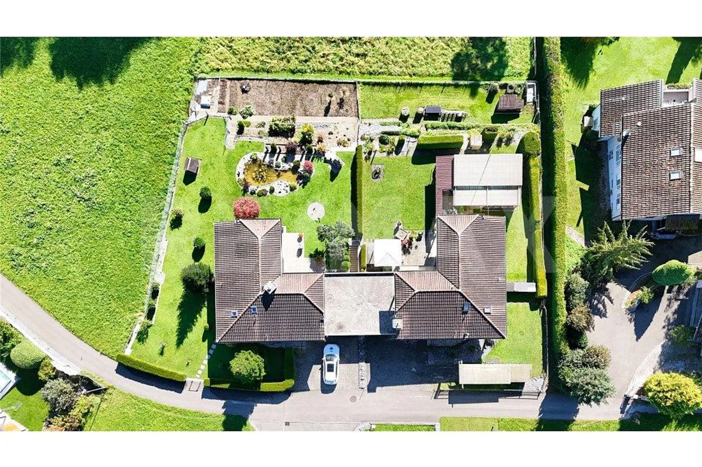 Families pay attention – A family house with heart in Züberwangen - Photo 11 of 13