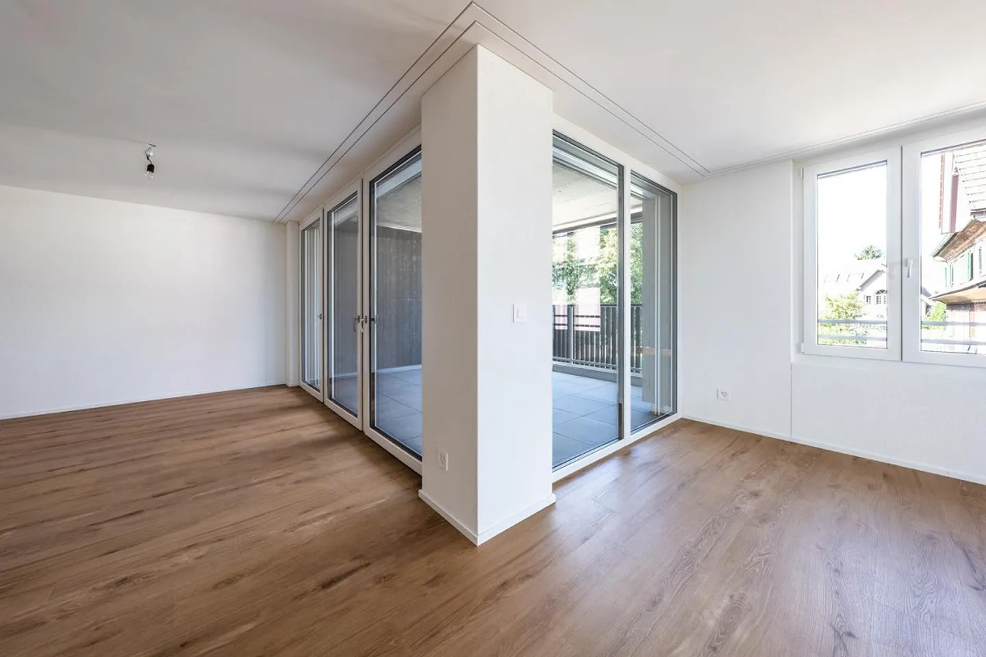 3.5-room apartment - sunny, spacious and with a wide view - Photo 5 of 13