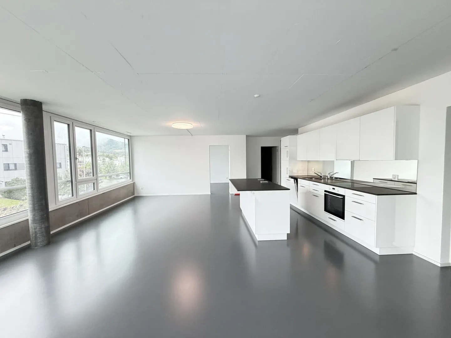Geräumige 2.5-Zimmerwohnung - Foto 3 von 8