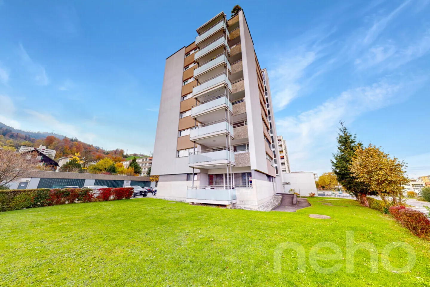 Charming apartment with a view of Pilatus and a spacious balcony - Photo 1 of 12