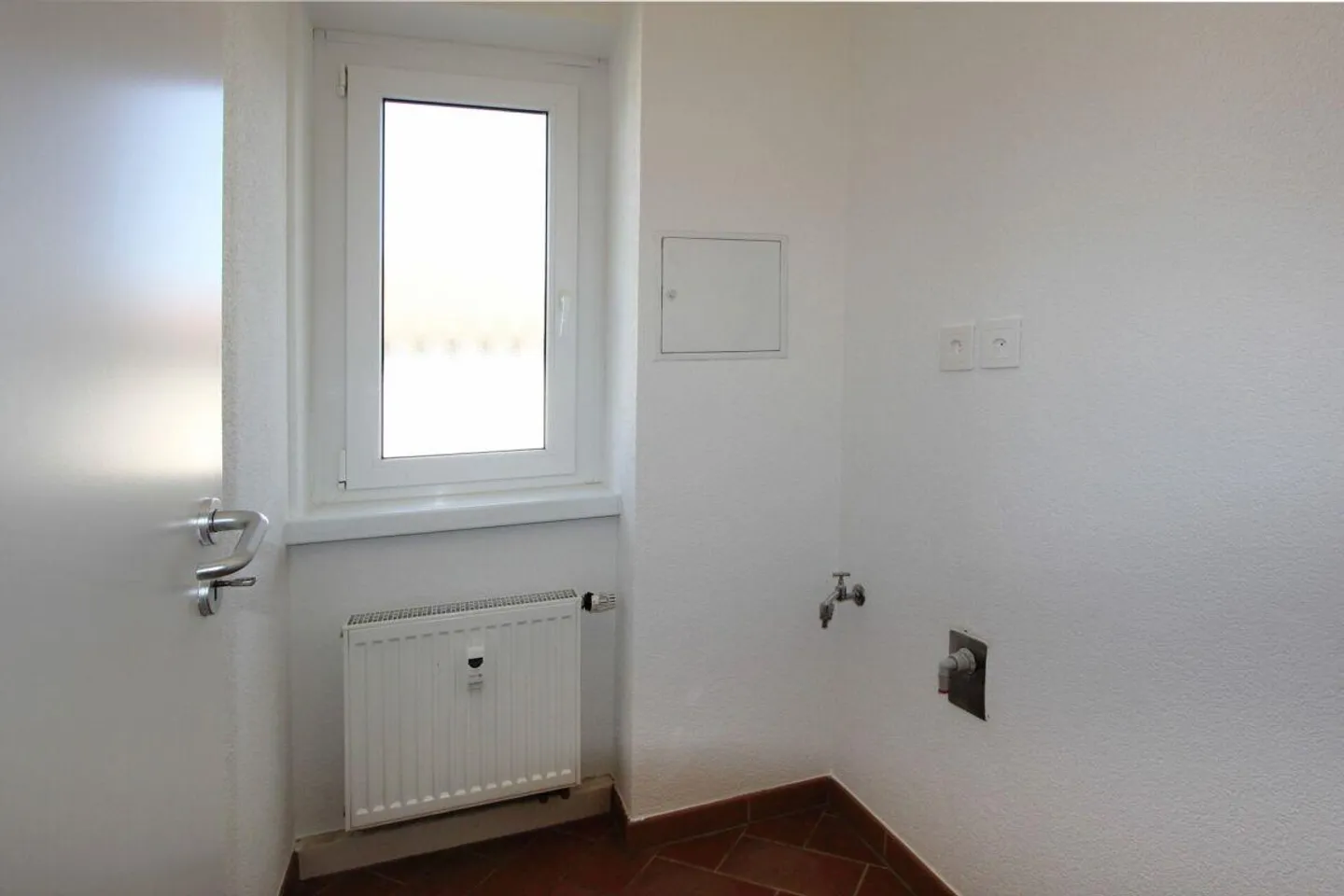 2.5 room apartment with balcony and converted attic - Photo 11 of 13