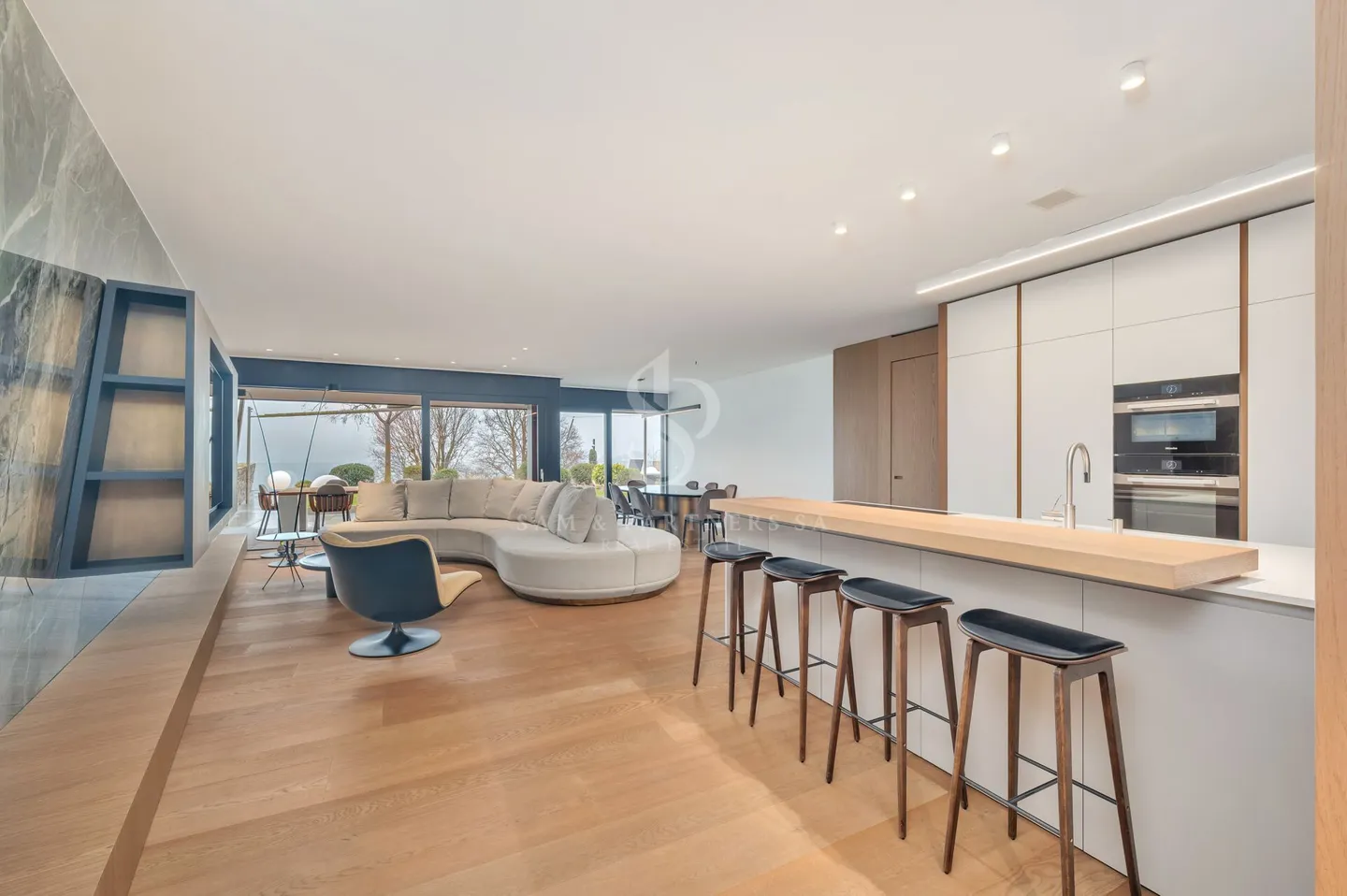 Appartamento di Lusso con Vista Lago - Foto 5 di 15