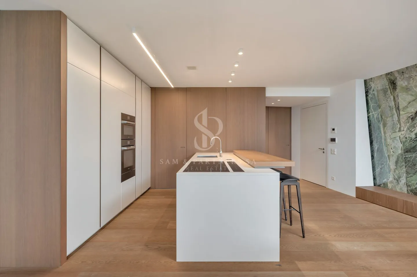 Appartamento di Lusso con Vista Lago - Foto 6 di 15