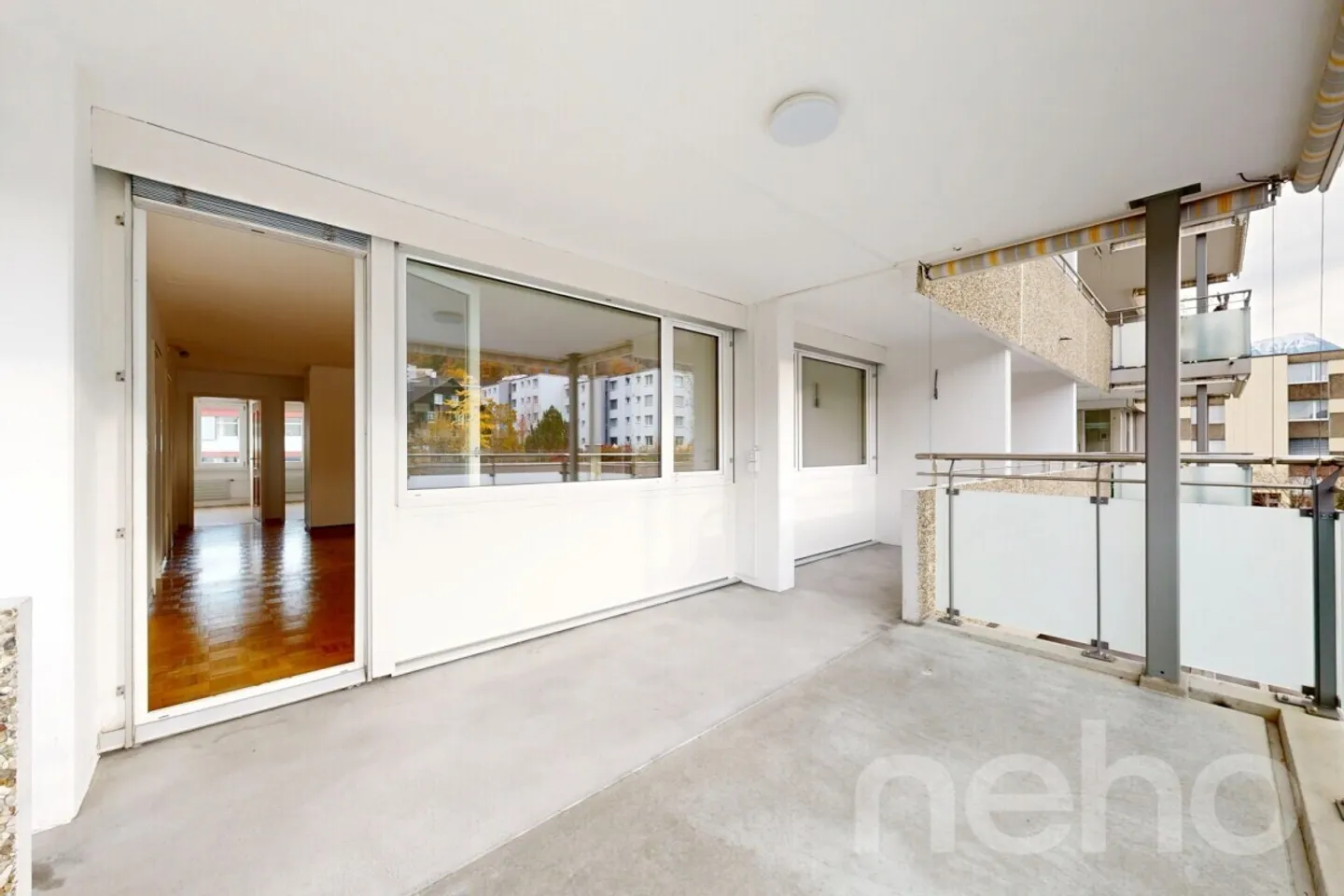 Charming apartment with a view of Pilatus and a spacious balcony - Photo 10 of 12