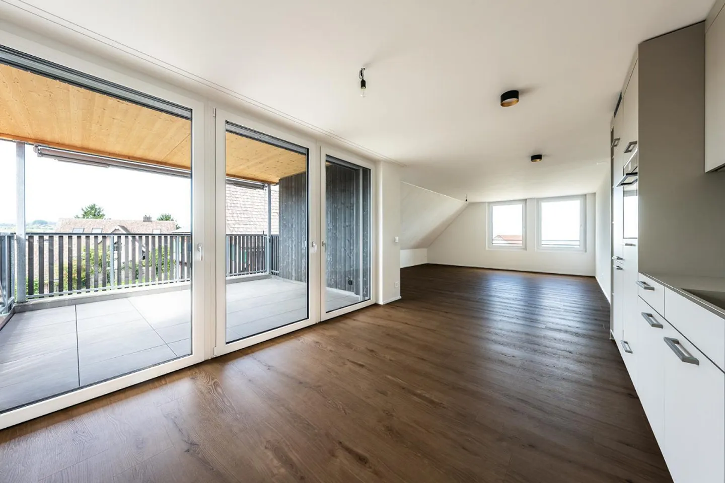 3.5-Room Maisonette Apartment - 139 m² Living with Special Character - Photo 4 of 13
