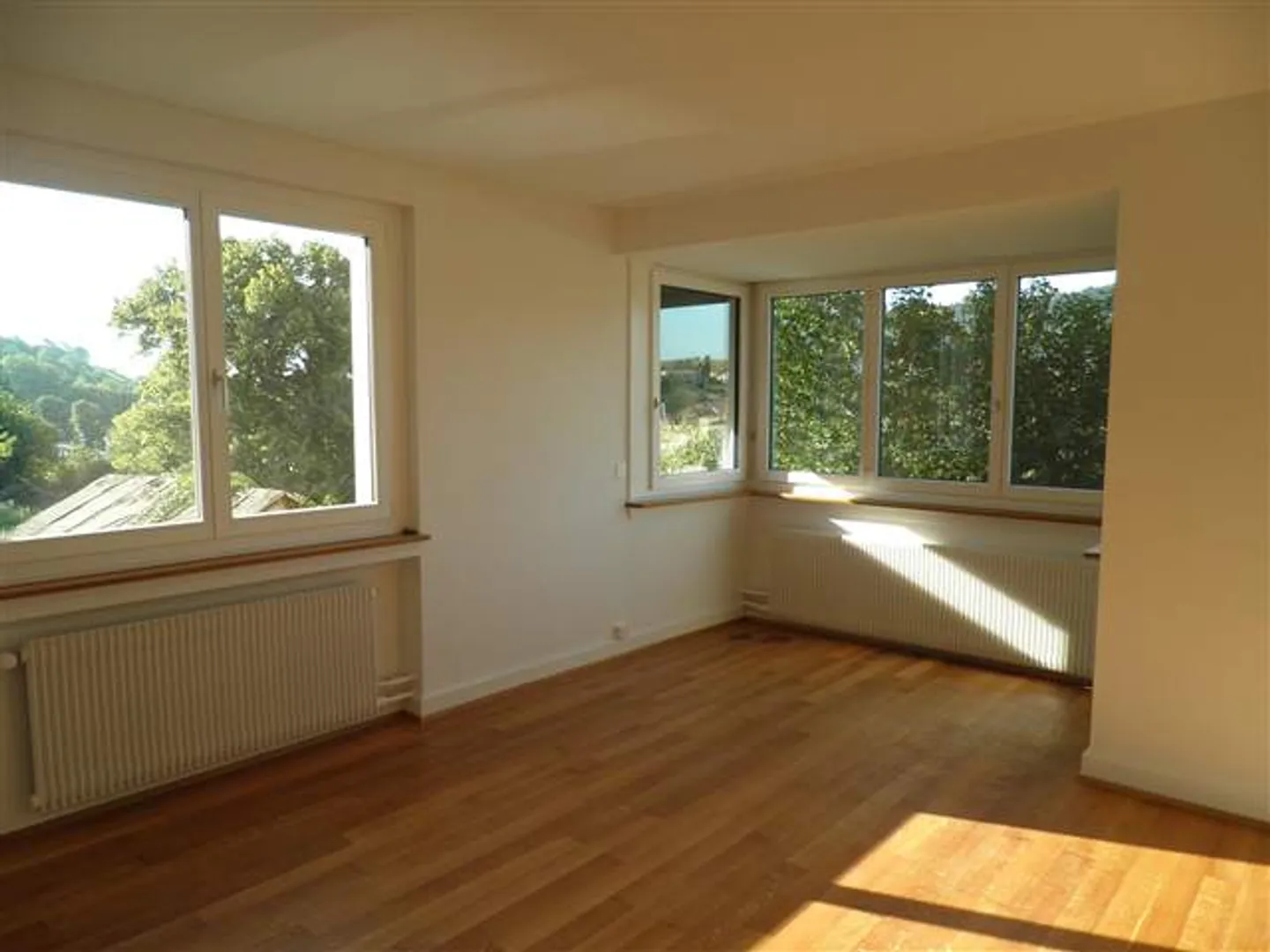 Appartamento 4 stanze piano terra/piano superiore in una casa bifamiliare ai margini della città vecchia - Foto 1 di 10