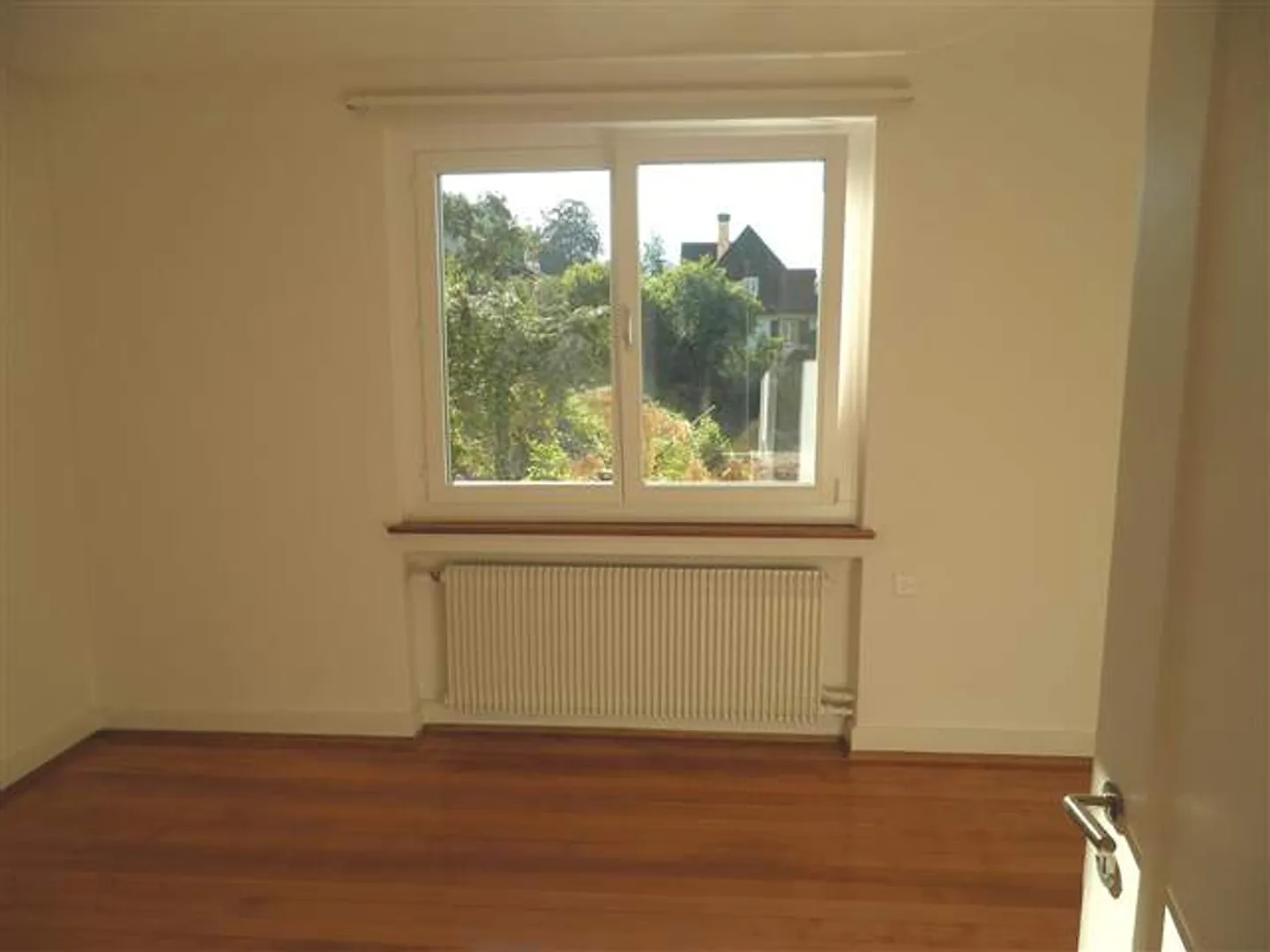 Appartamento 4 stanze piano terra/piano superiore in una casa bifamiliare ai margini della città vecchia - Foto 6 di 10