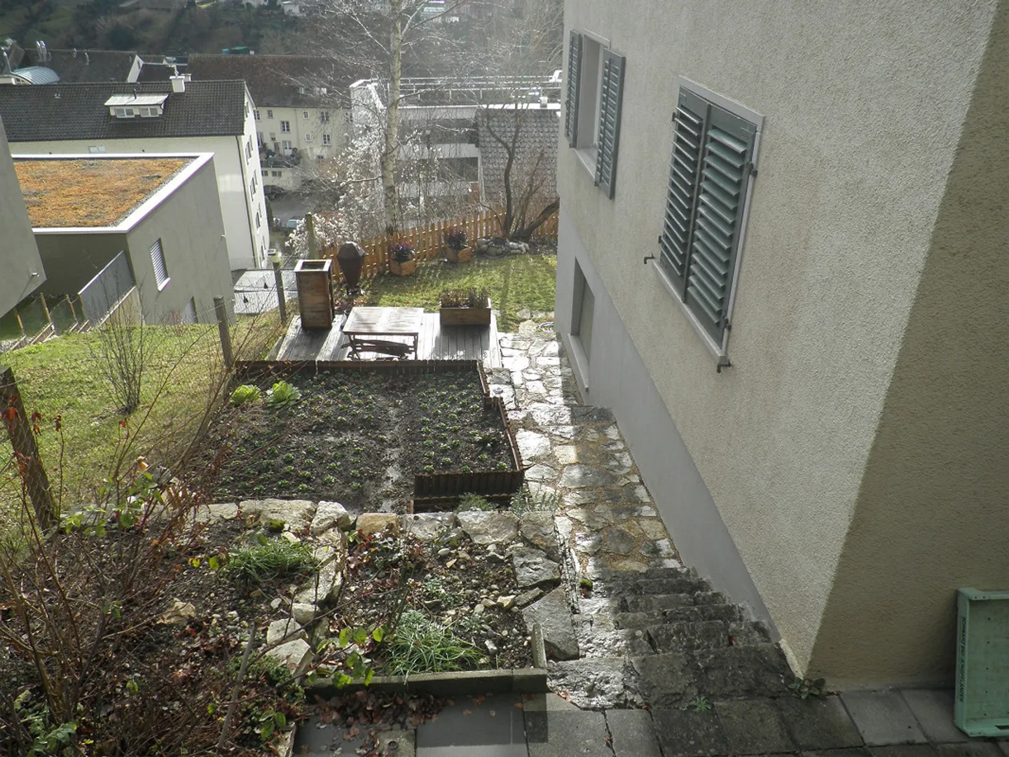 Appartamento 4 stanze piano terra/piano superiore in una casa bifamiliare ai margini della città vecchia - Foto 9 di 10