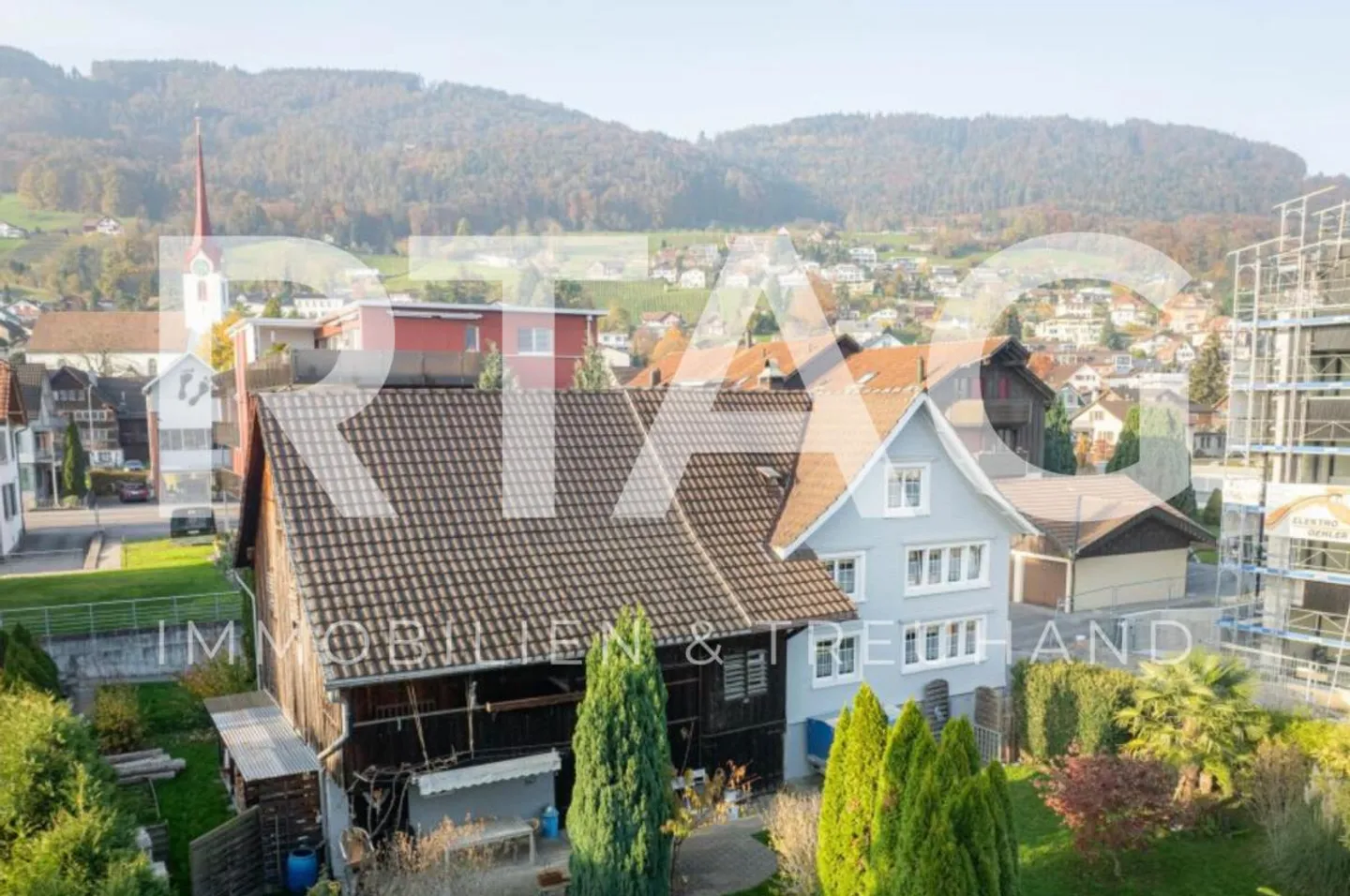 Einfamilienhaus - Foto 1 von 8