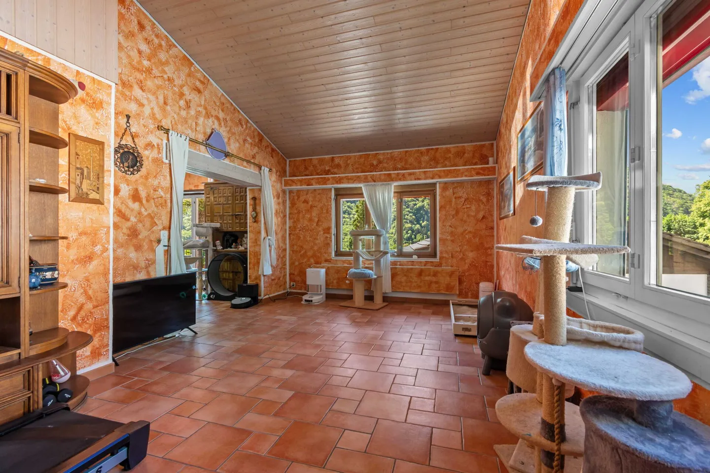 Prestigious semi-detached villa with pool and grotto - Photo 11 of 25