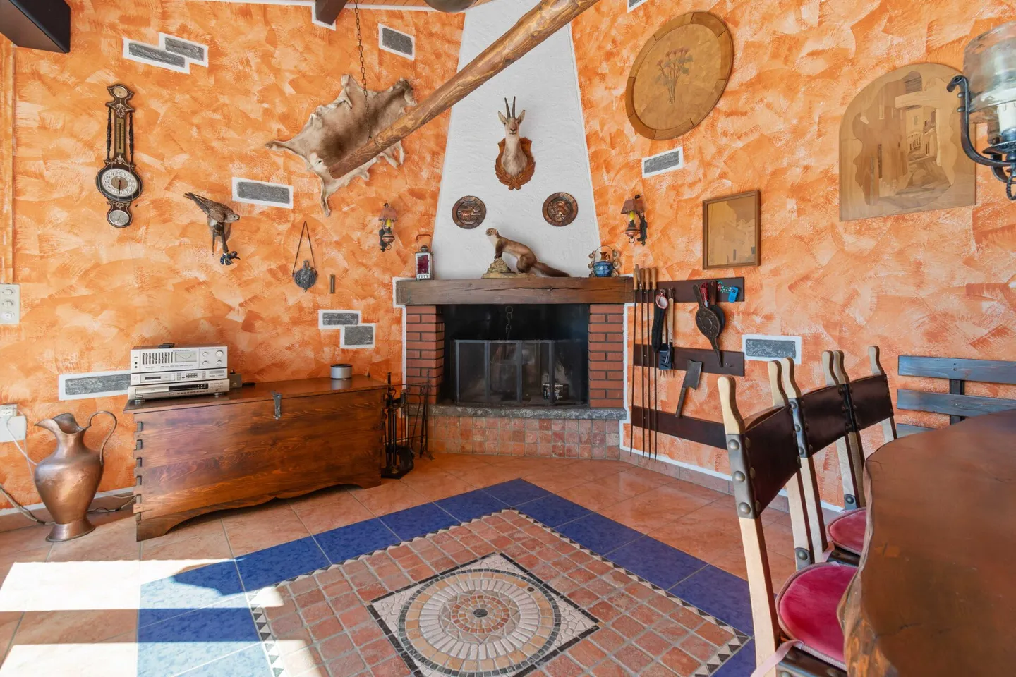 Prestigious semi-detached villa with pool and grotto - Photo 18 of 25