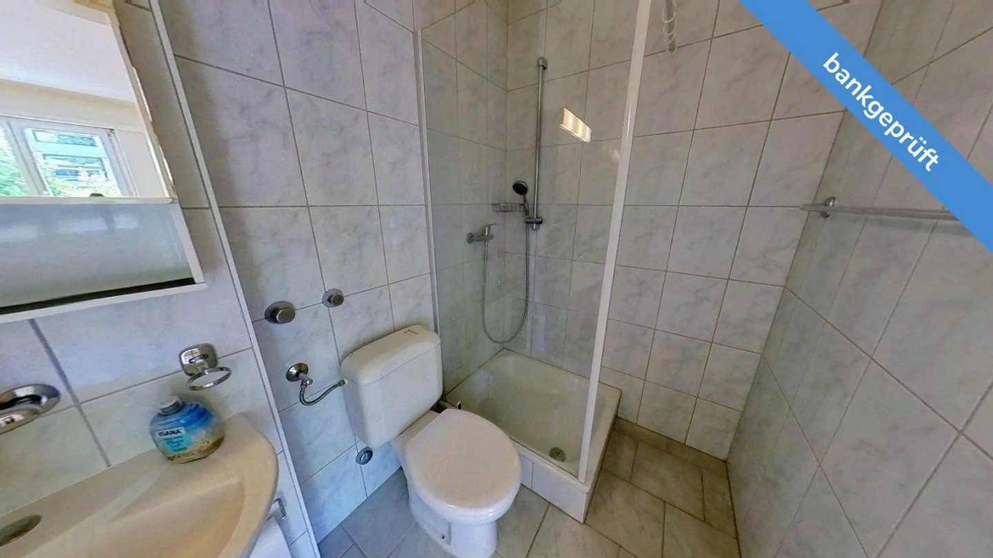 AgentSelly - Appartement spacieux au rez-de-chaussée avec terrasse - Photo 8 sur 13