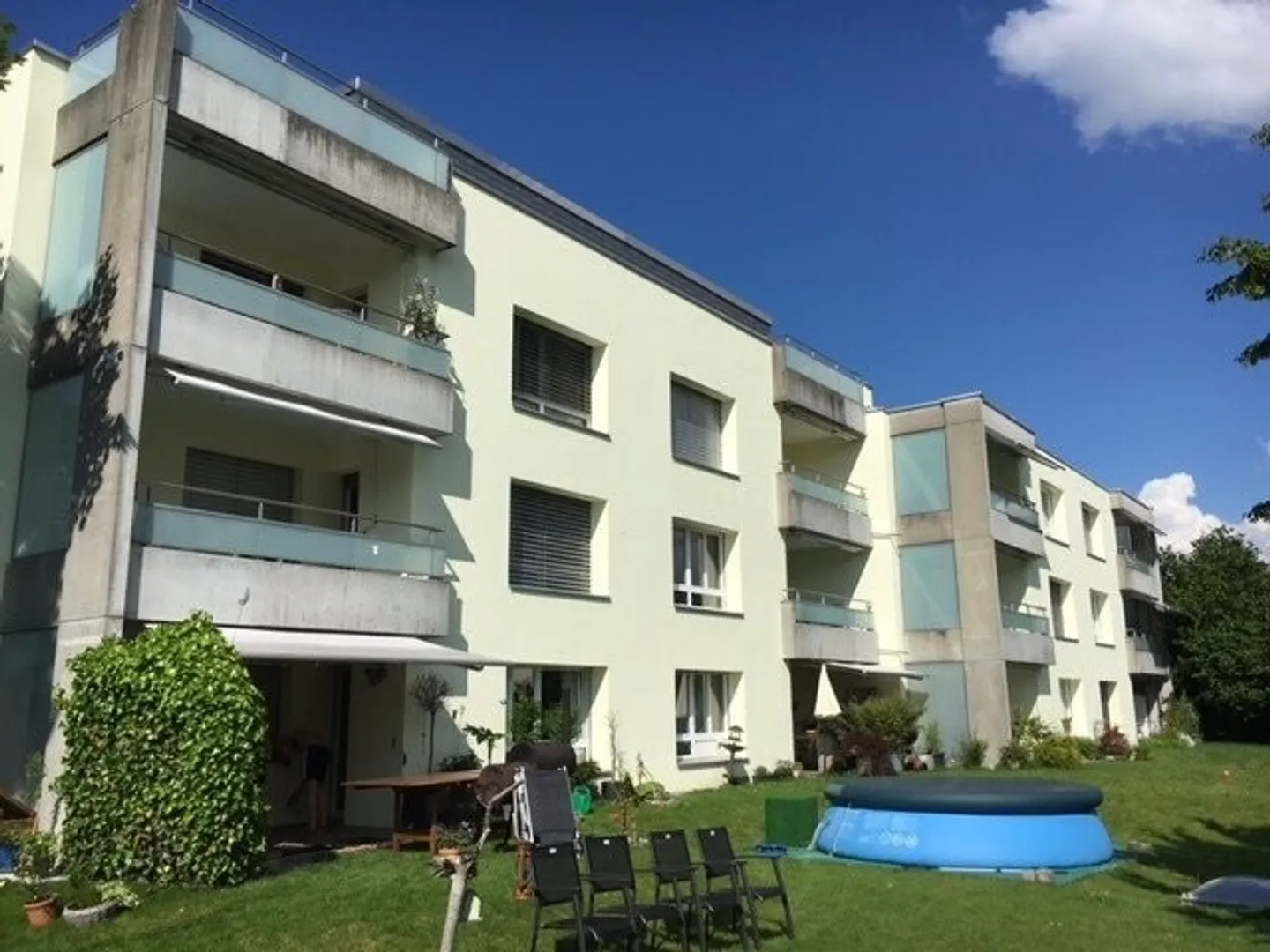 Posto auto a Stettlen! - Foto 1 di 1