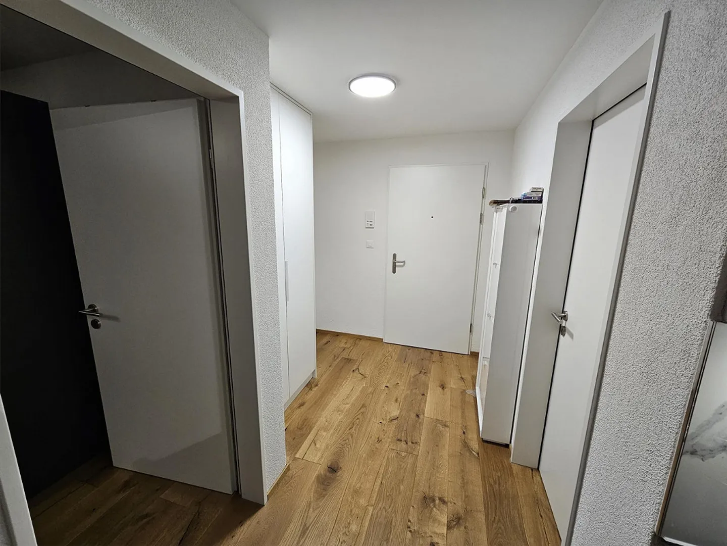 Appartement moderne et lumineux de 4½ pièces - Photo 4 sur 12
