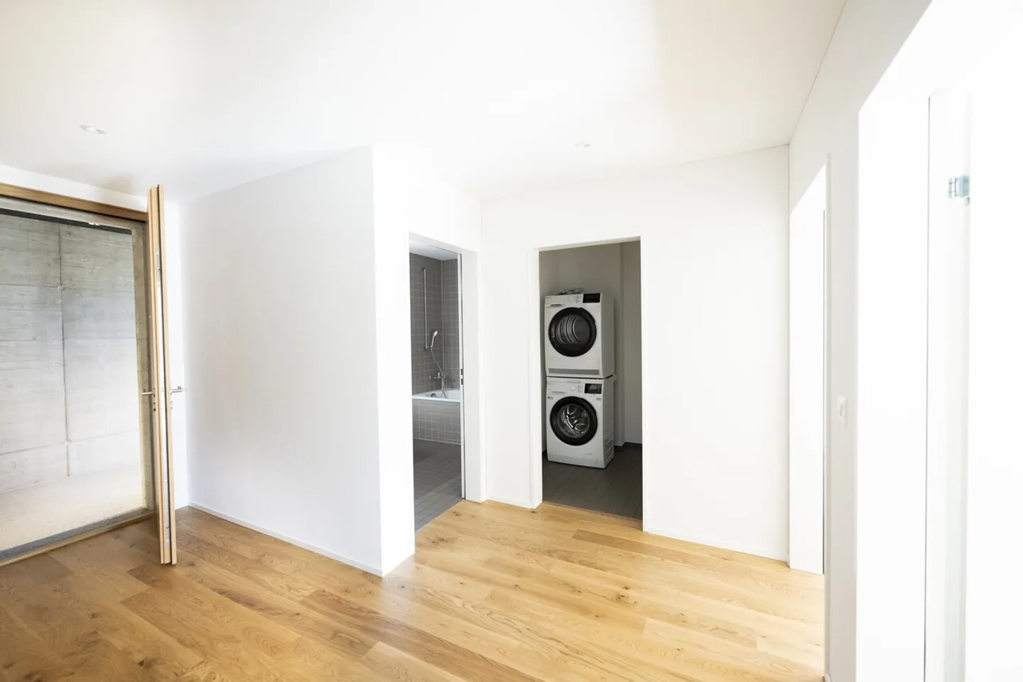 1 Month FREE - FIRST RENTAL BAHNWEID in Deitingen HIGH-QUALITY LIVING IN MODERN ARCHITECTURE - Photo 5 of 8