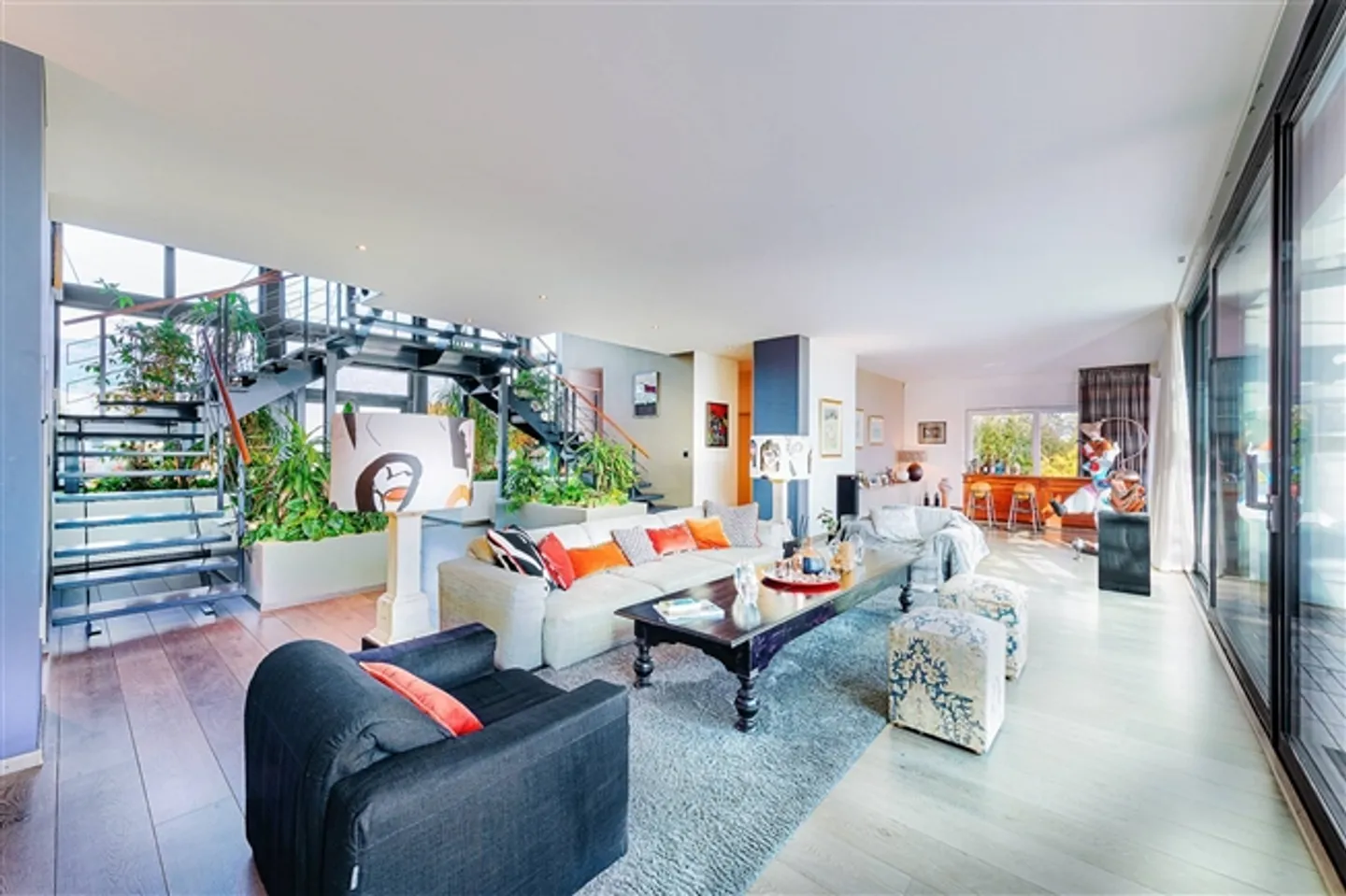 Casa moderna con piscina e vista panoramica sulle Alpi e sul lago - Foto 6 di 13