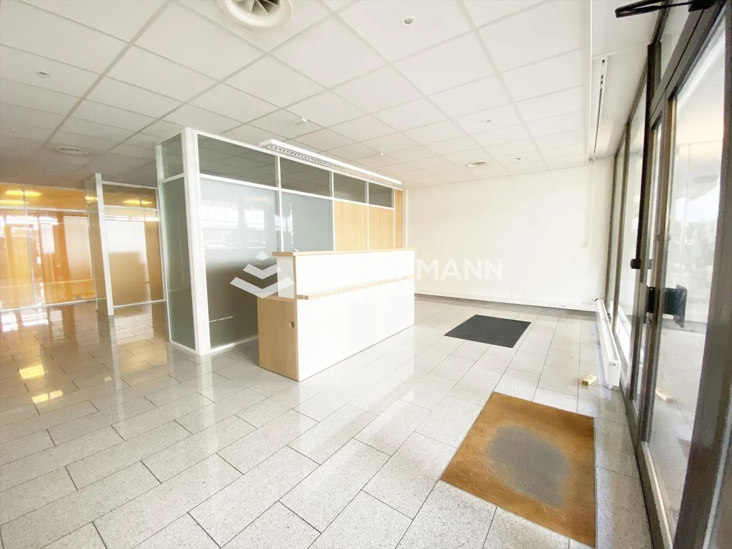 Jolis bureaux dans le quartier de Sécheron - Photo 1 sur 11