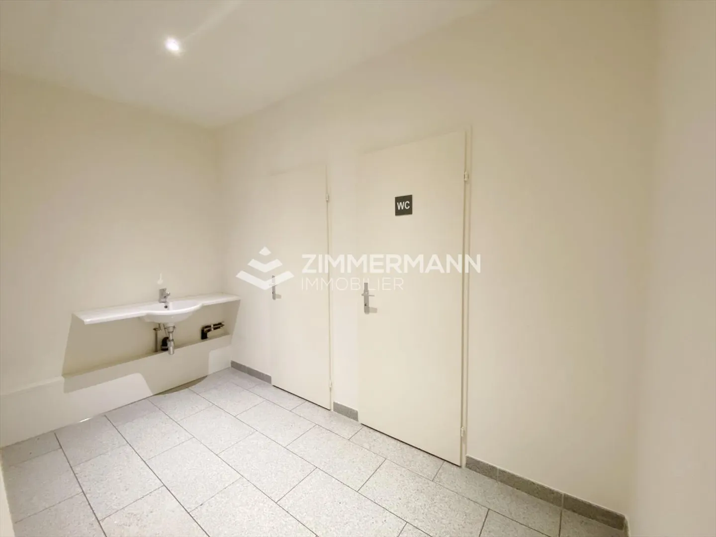 Jolis bureaux dans le quartier de Sécheron - Photo 5 sur 11