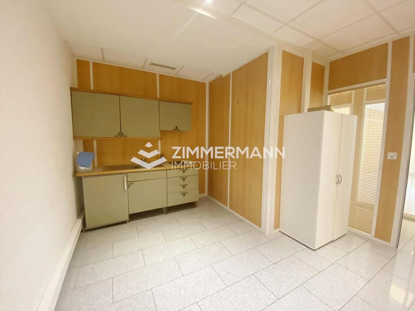 Jolis bureaux dans le quartier de Sécheron - Photo 6 sur 11